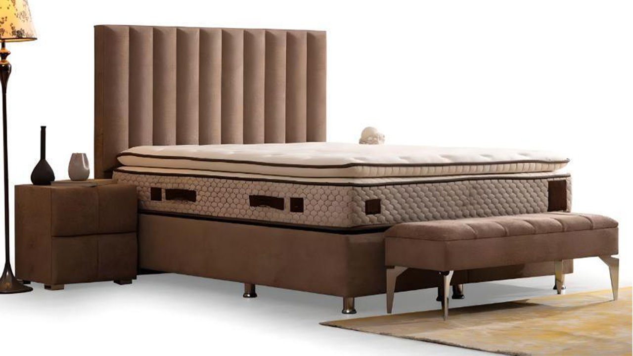 JVmoebel Schlafzimmer-Set Luxus Schlafzimmer Set Bett 2x Nachttische Hocker Neu Modern Design, Made In Europe