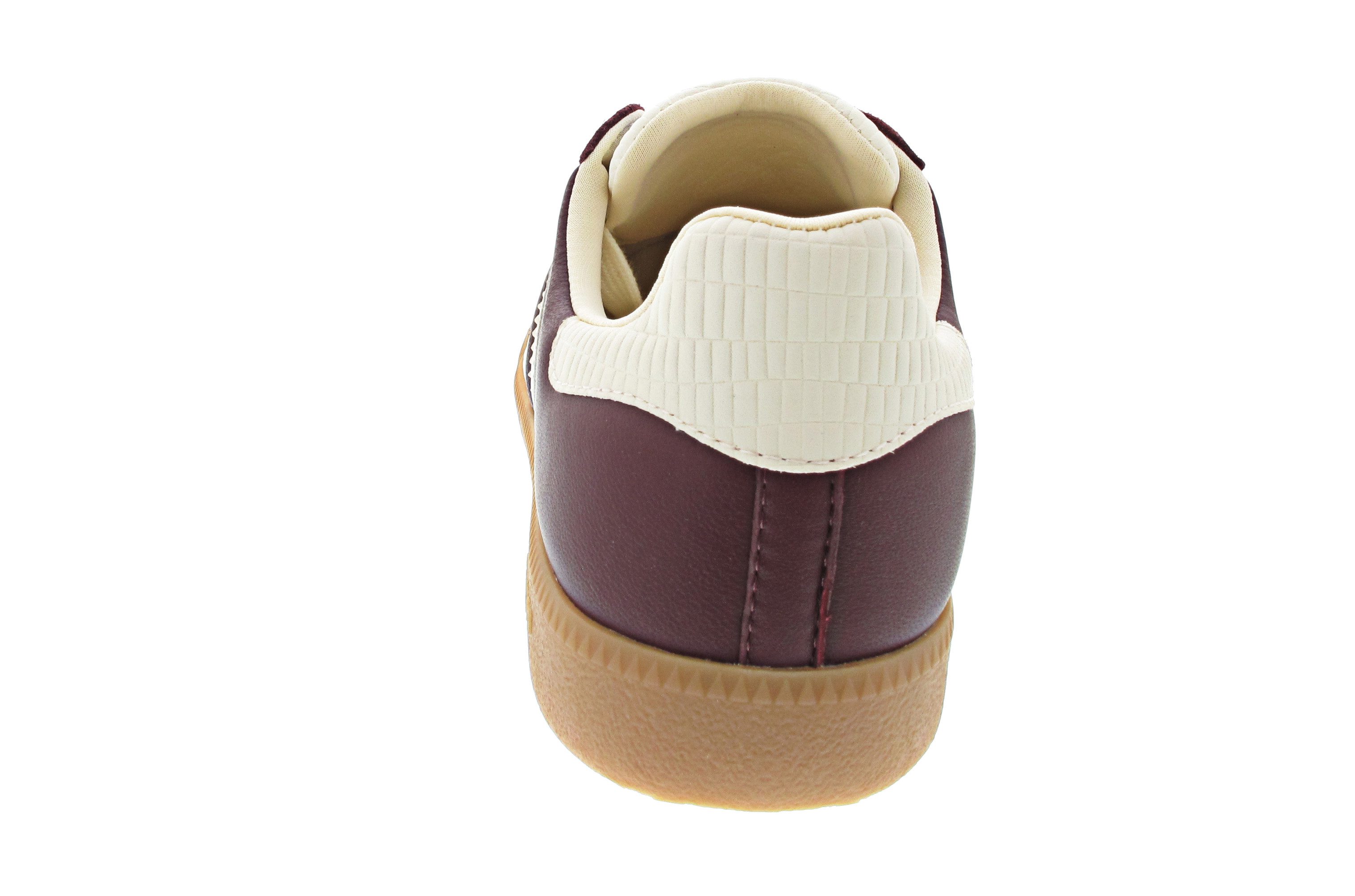 Back 70 Sneaker
