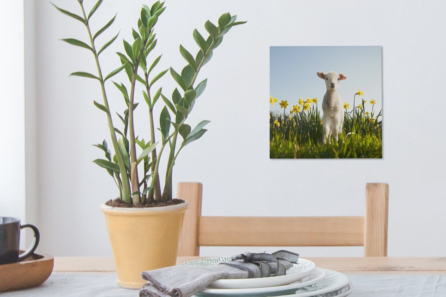 OneMillionCanvasses® Bilder zwischen Lamm Schlafzimmer für (1 Leinwandbild Blumen, Wohnzimmer St), gelben Leinwand den