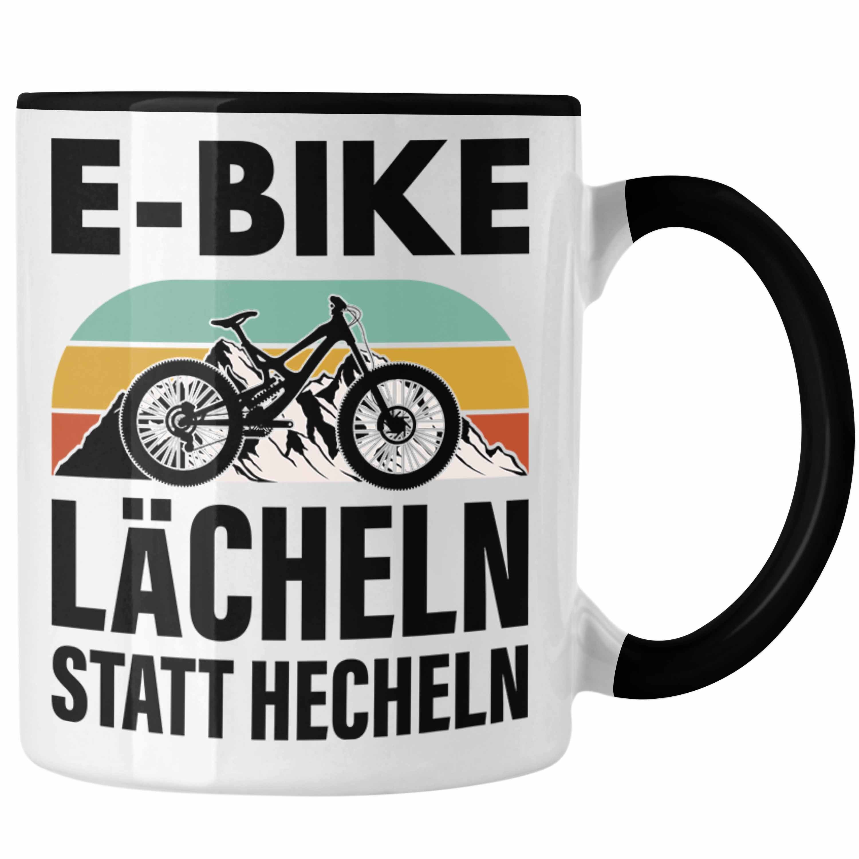 Trendation Tasse Trendation - Elektrofahrrad E-Bike Tasse mit Spruch Geschenk Ebike Lustige Geschenke Kaffeetasse Rentner Schwarz