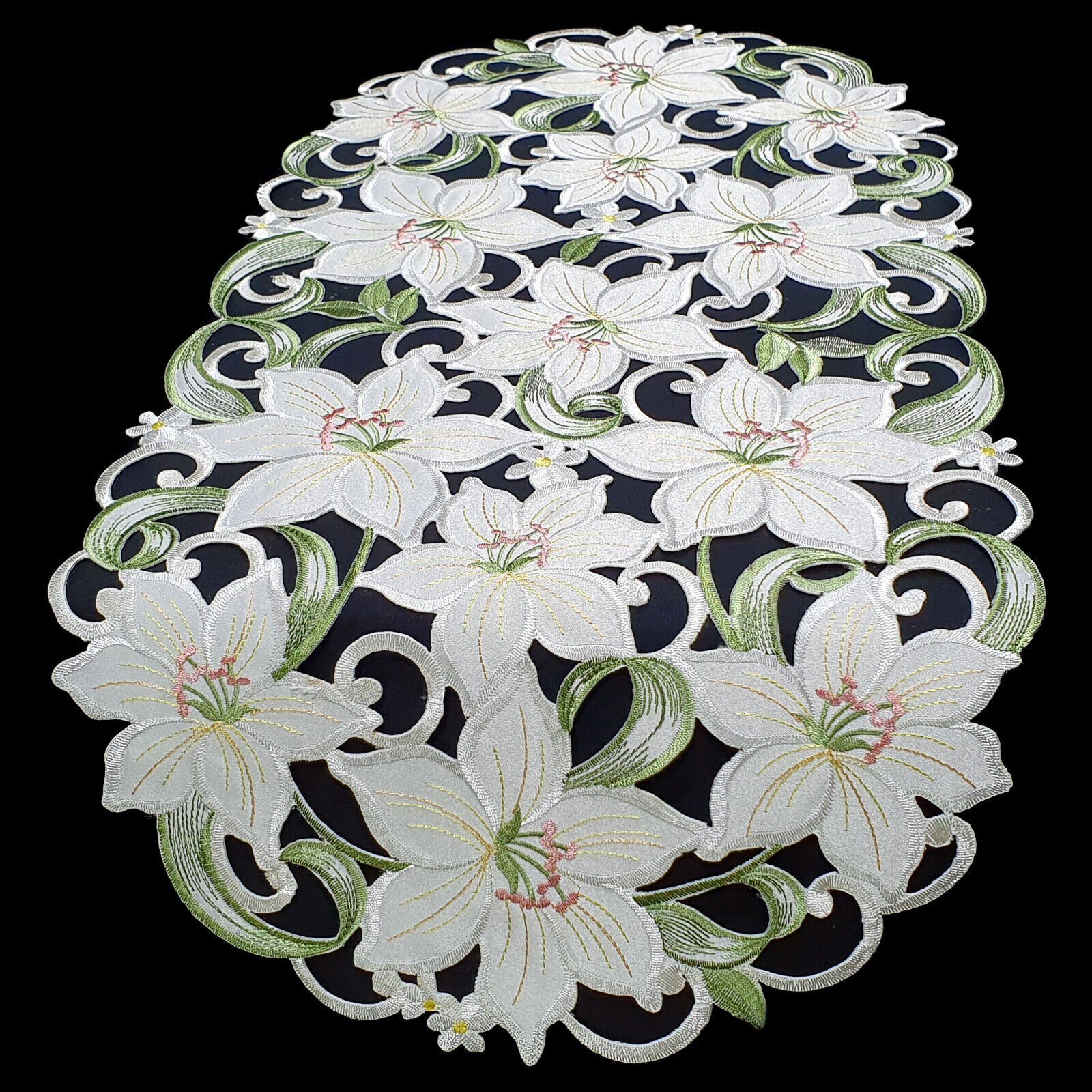Brilliant Tischdecke / Lilie / #9061 günstig online kaufen