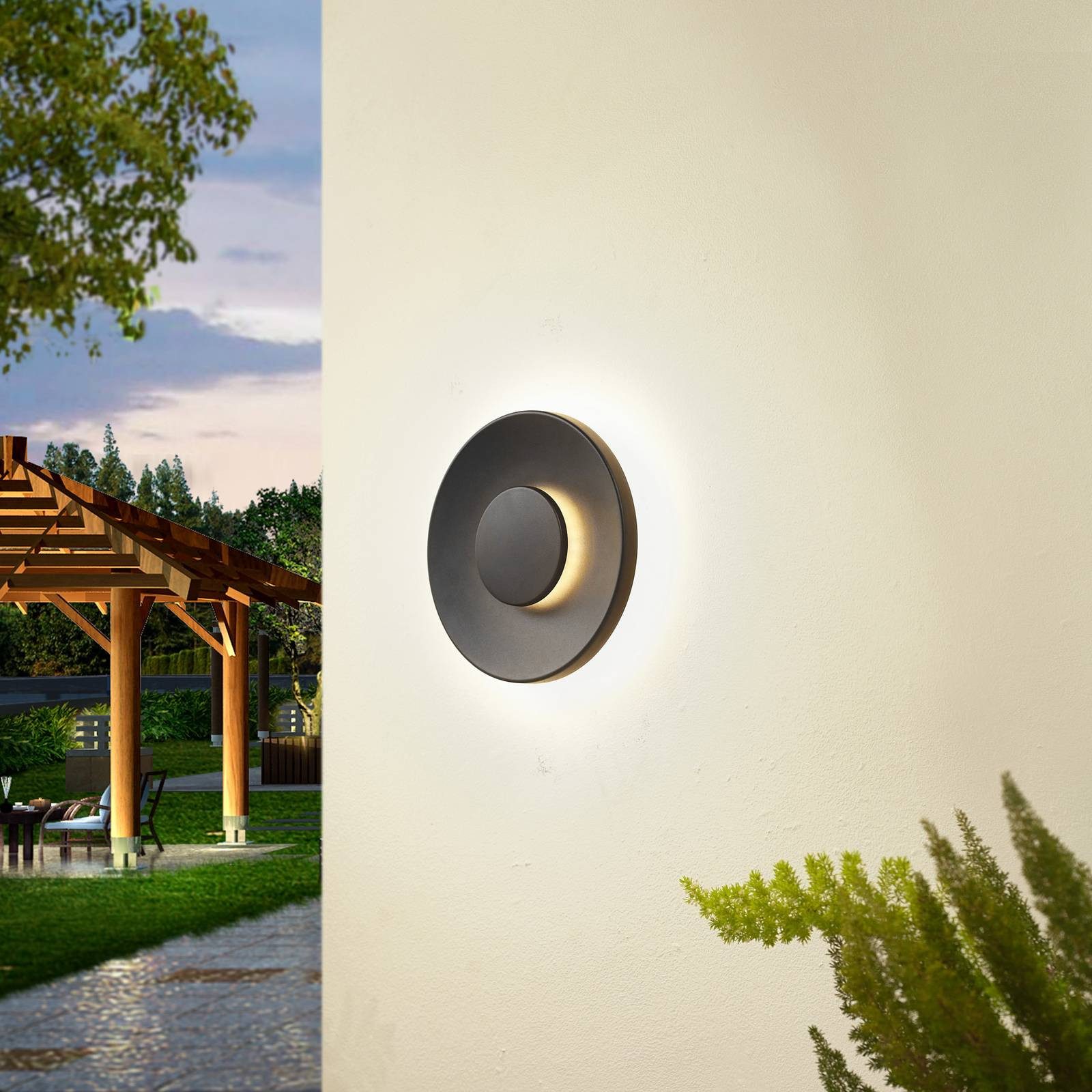 Lucande Außen-Wandleuchte Kayana, LED, Metall, Schwarz warmweiß IP65, LED 11 W gesamt, warmweiß