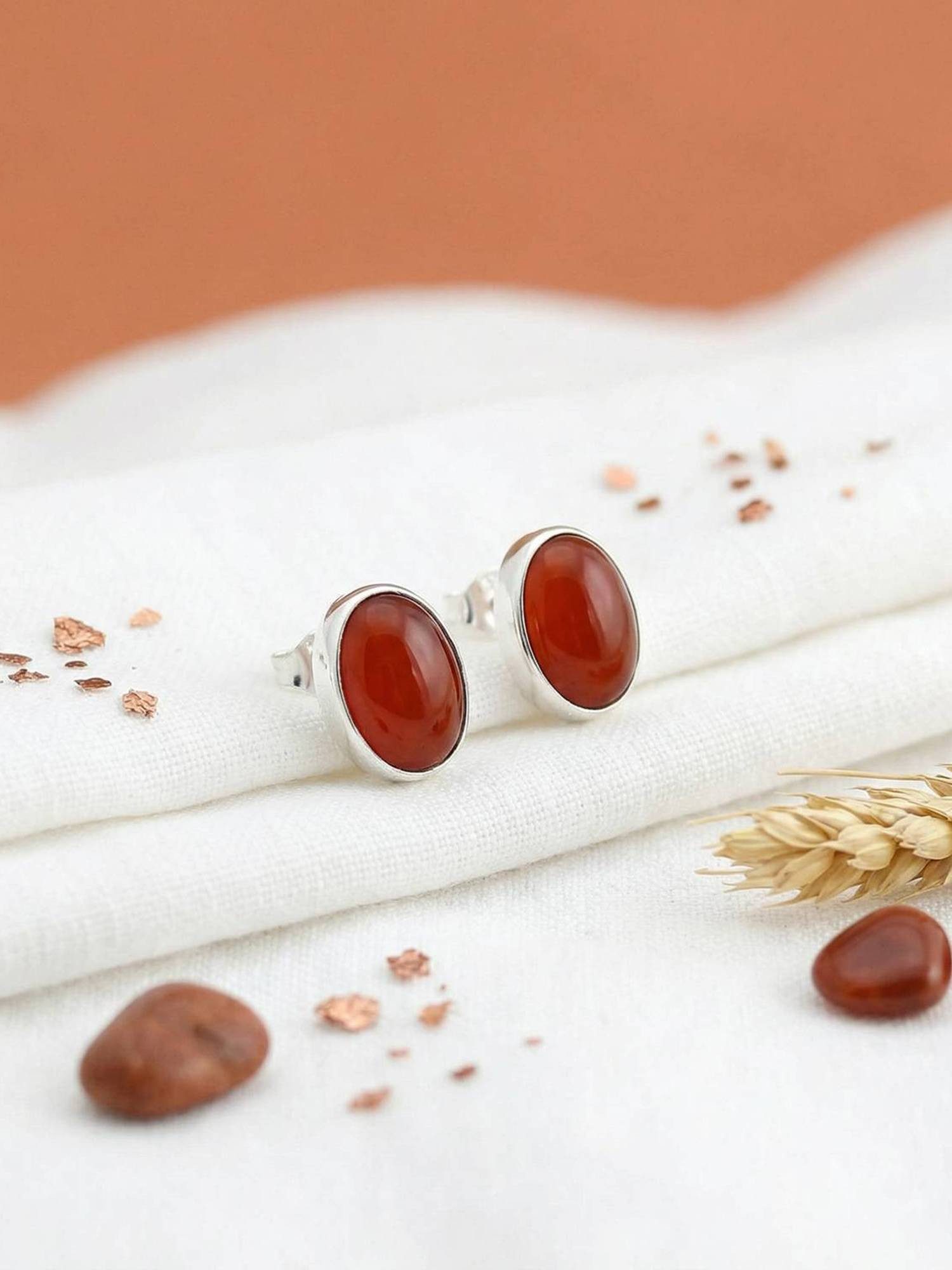 mantraroma Paar Ohrstecker SAMA oval aus 925 Silber mit Karneol (Paar, Paar Ohrringe mit Schmuckbeutel), 925 Sterling Silber Ohrringe für Damen