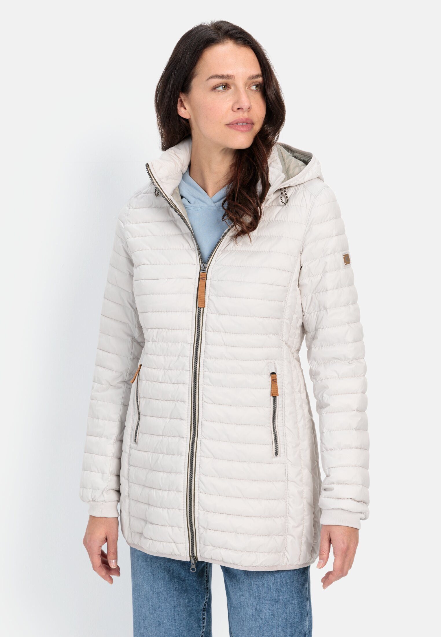 Steppjacke mit abnehmbarer Kapuze