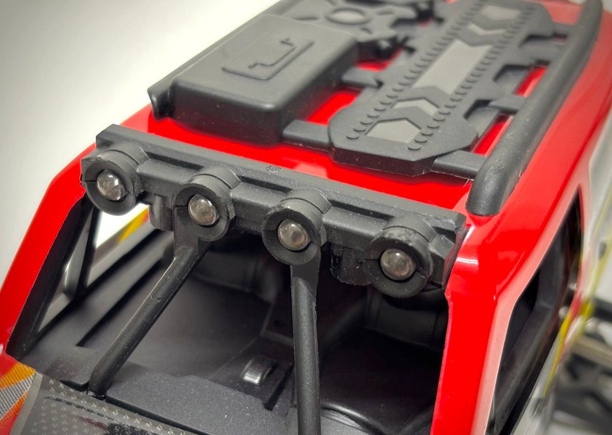 Absima RC-Auto 1:20 Desert Runner "Devotee"4WD RTR (fertig aufgebaut), inkl. 2.4GHz Fernsteuerungssystem, Akku, USB-Lader und LED Beleuchtung