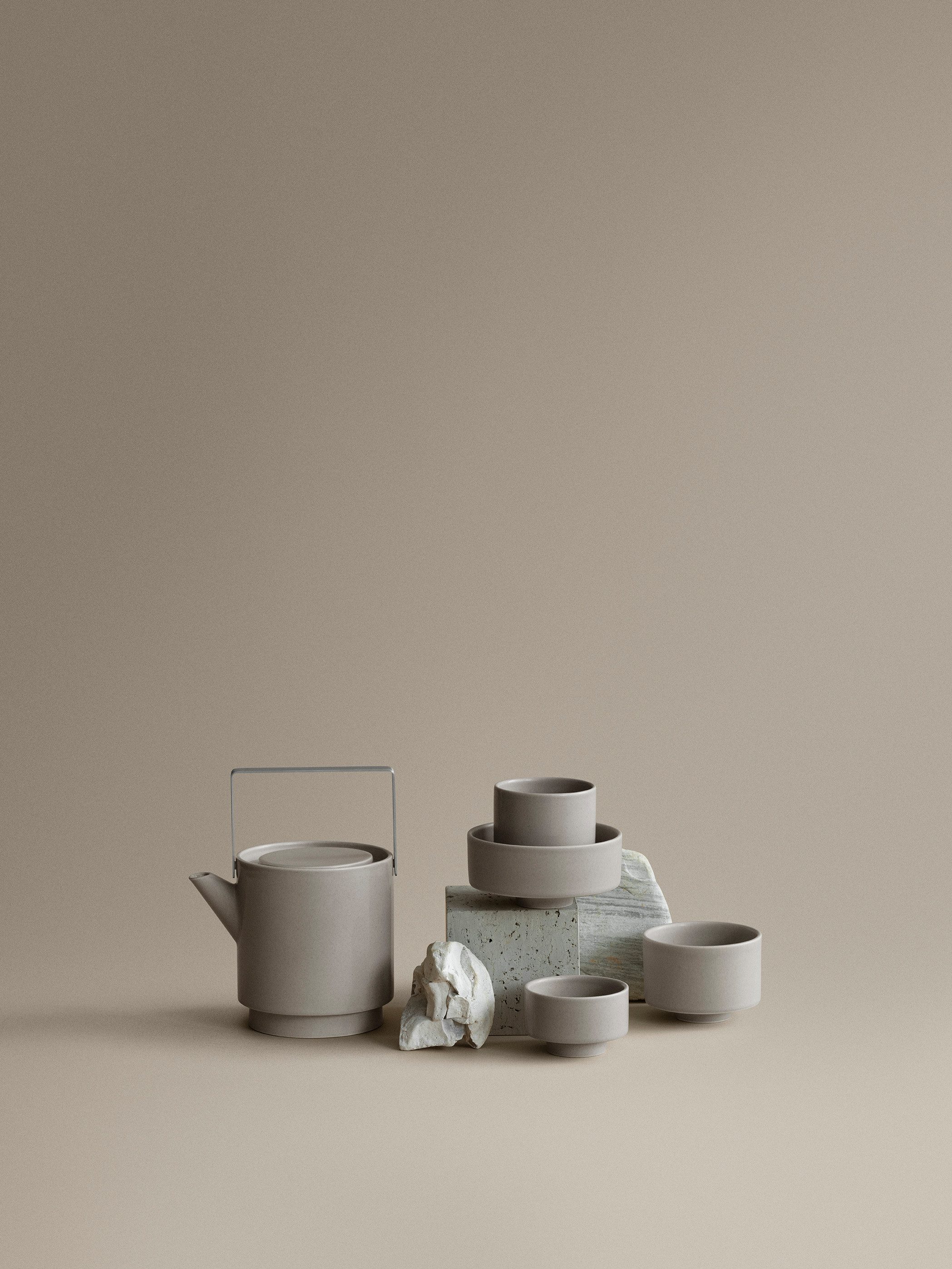 blomus Tasse -MAKOTO- Kaffeetasse, Kaffeebecher, Geschirr: Modernes Design, 1-tlg., Steingut, Zeitlose Kaffeetasse, Matte Glasur, Unikat, Schwebend