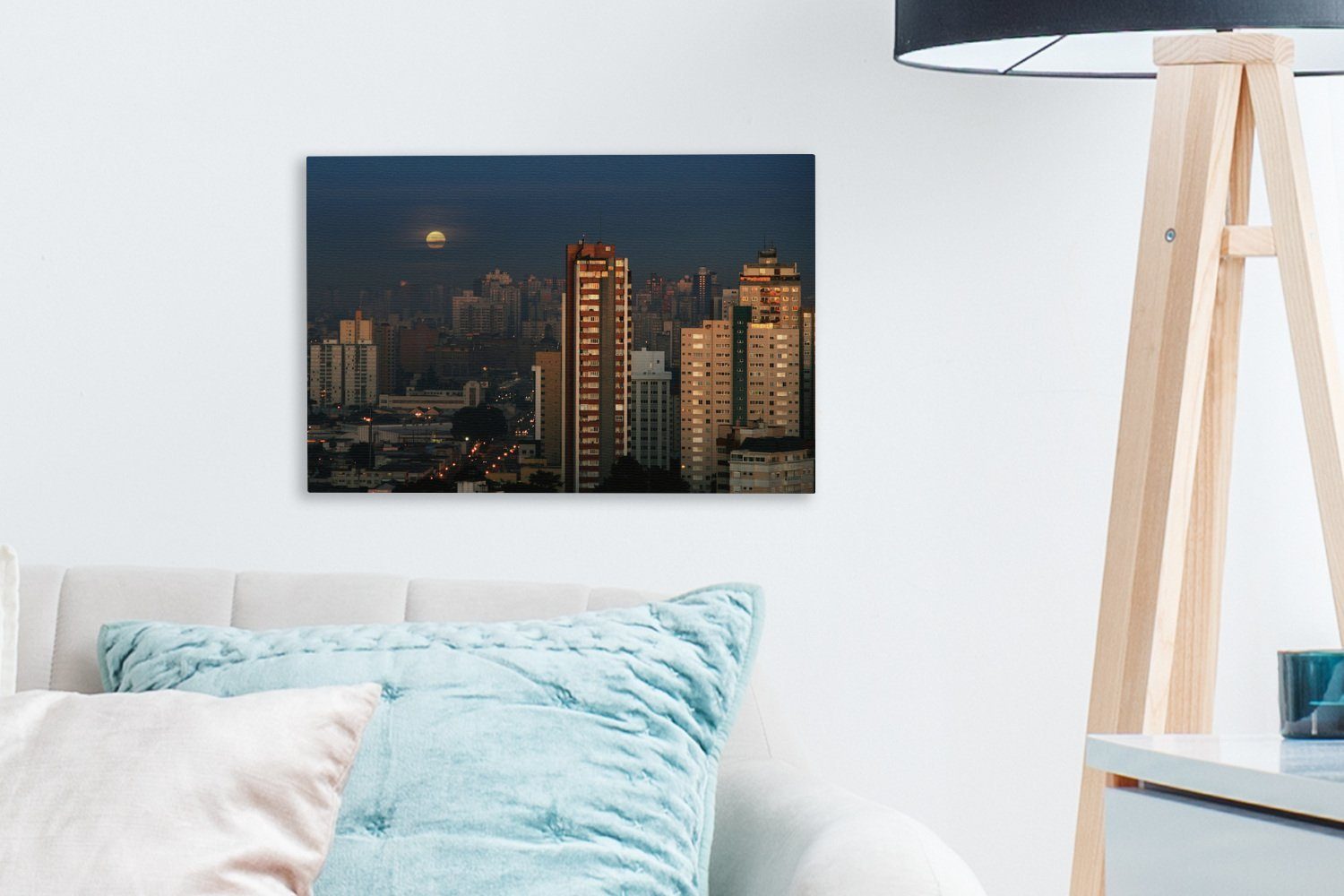 OneMillionCanvasses® mit St), Wolkenkratzer Curitiba von dem in (1 Leinwandbilder, Wandbild Mond Leinwandbild Aufhängefertig, Wanddeko, Brasilien, cm 30x20