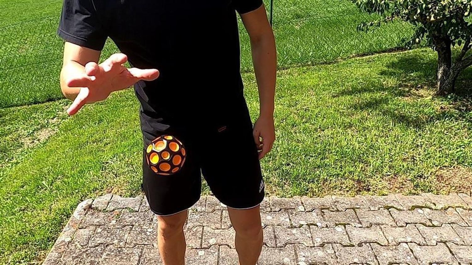 Sunflex Spielball Moon schwarz-orange