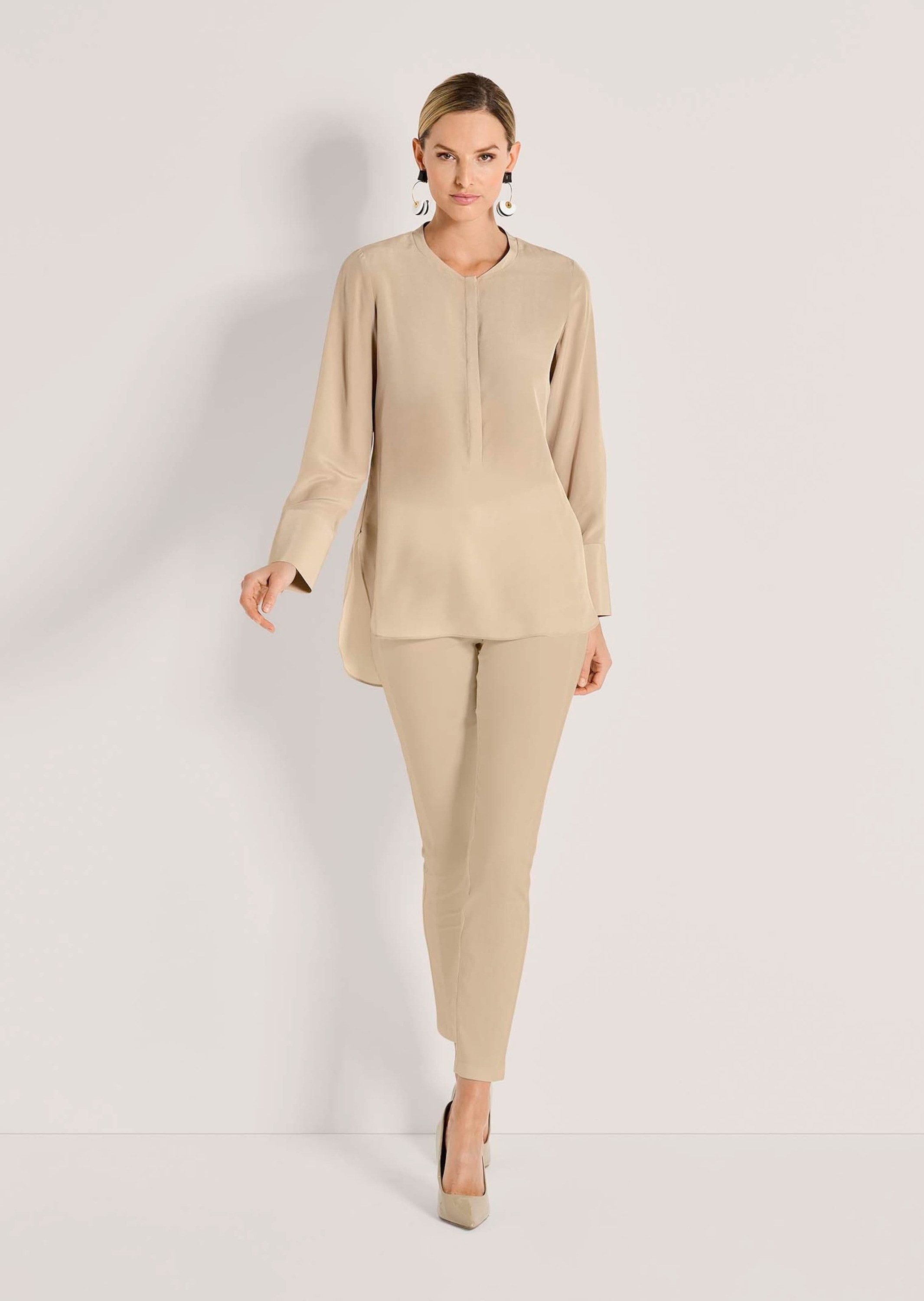 MADELEINE Hemdbluse Luxuriöse Bluse mit kragenlosem günstig online kaufen