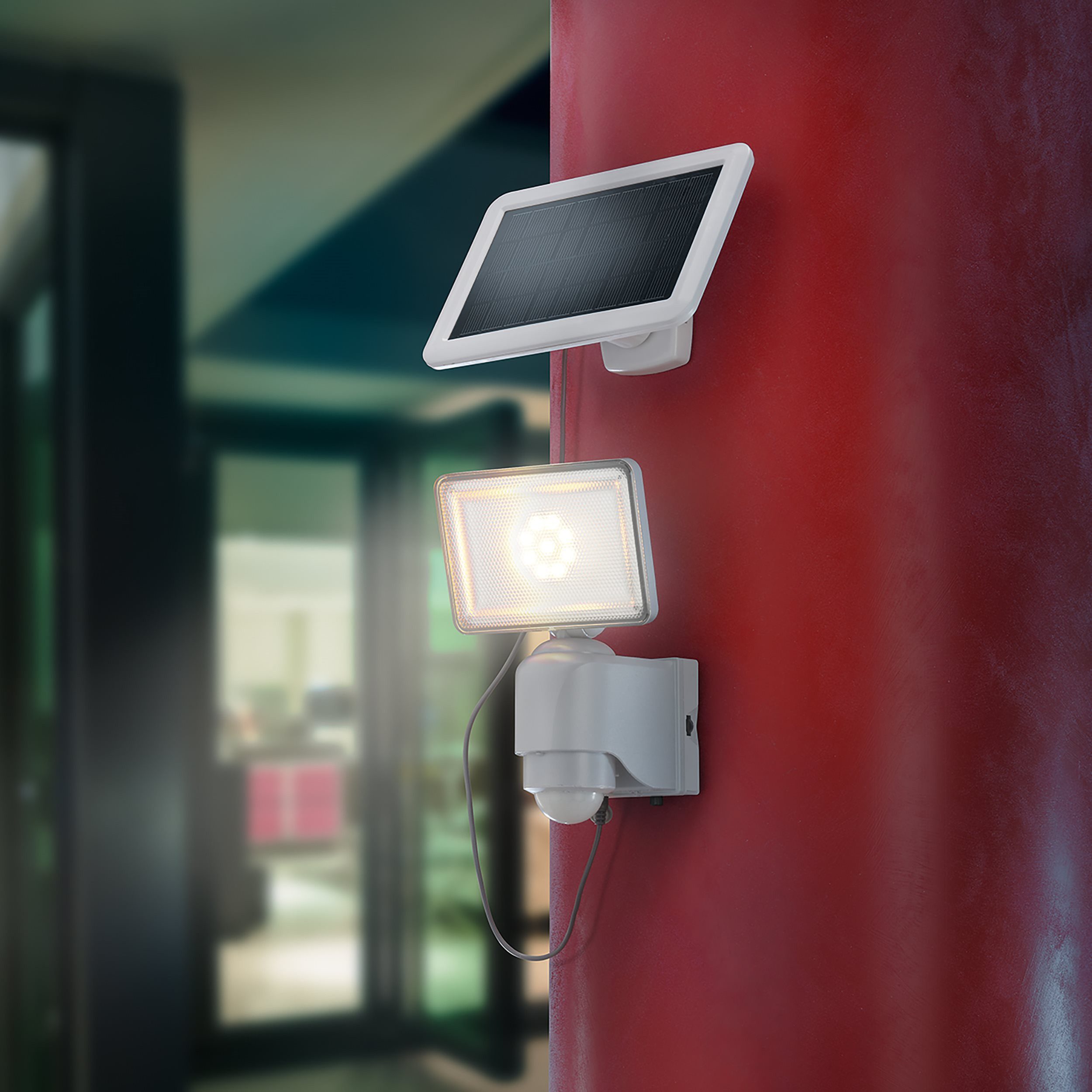 esotec Gartenstrahler Solar PIR Wandstrahler High Power, 2800K, IP44, winterfest 102510, LED fest integriert