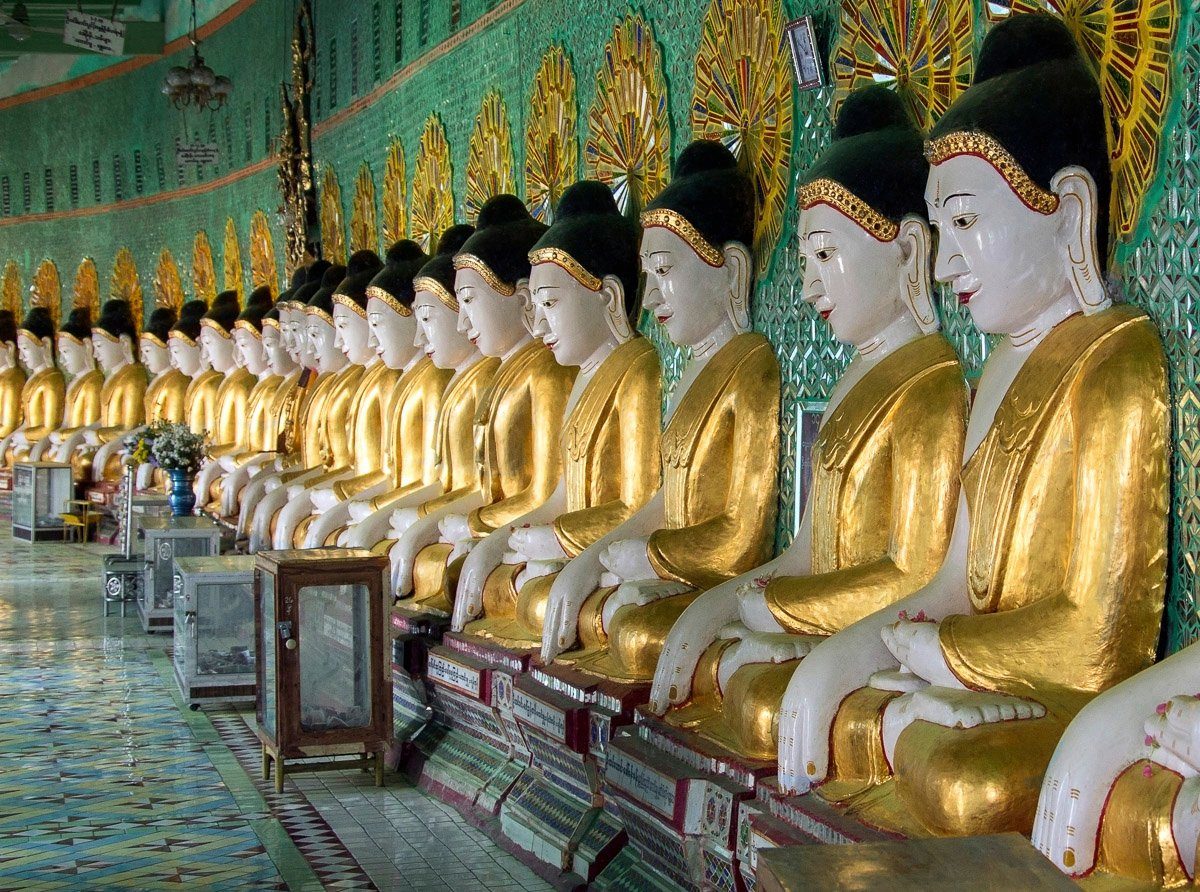 Papermoon Fototapete U Min Thonze Buddhas