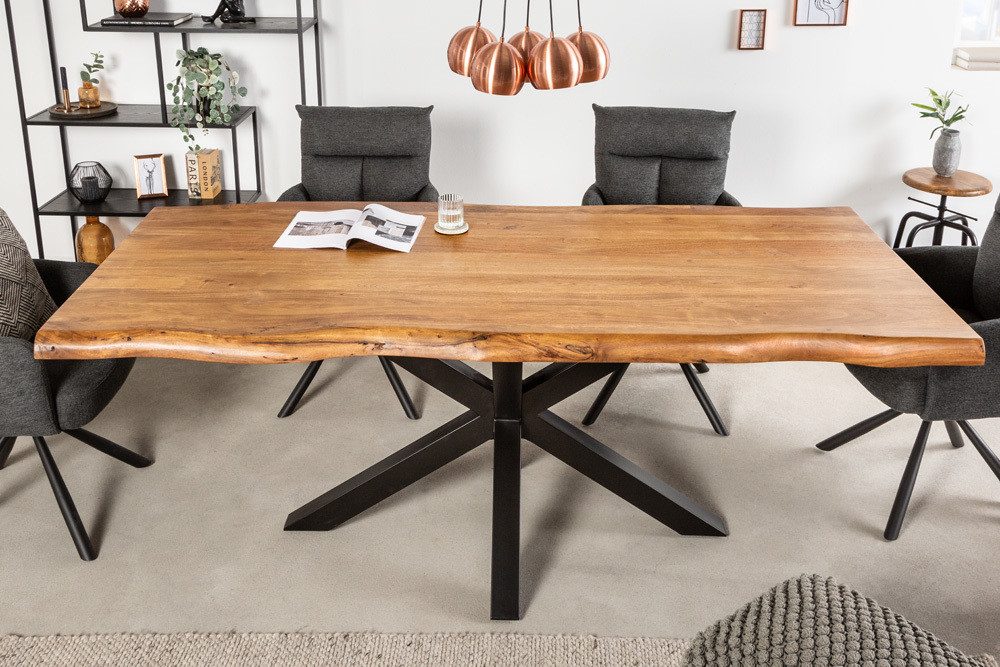 riess-ambiente Baumkantentisch MAMMUT NATURE 220cm honigfarben (natur) / schwarz (Einzelartikel, 1-St), Massivholz · Metall · Stern-Gestell · 6cm Platte · Akazie · Industrial