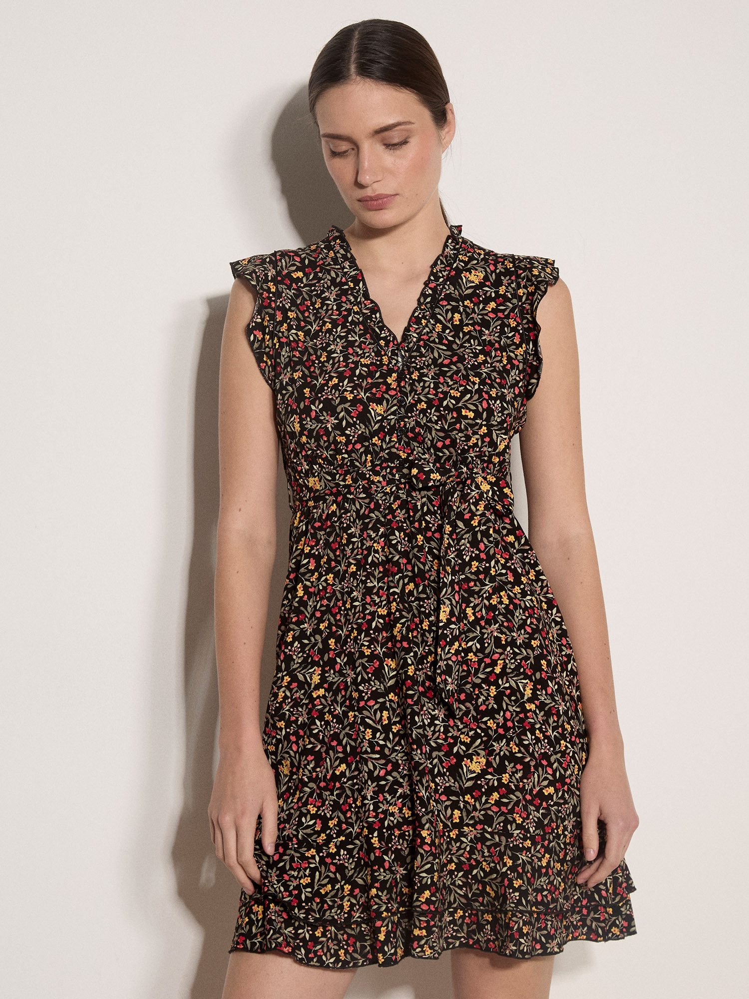 Apricot Druckkleid Blumenwald-Rüschen-Ditsy-Kleid Gemustert mit Rüschen