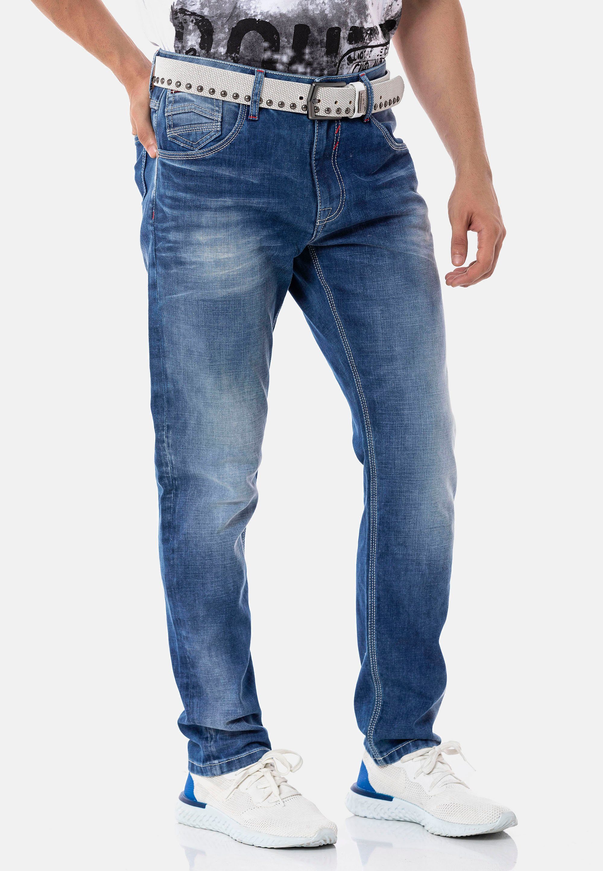 Straight-Jeans dezenter Waschung Baxx mit Cipo &