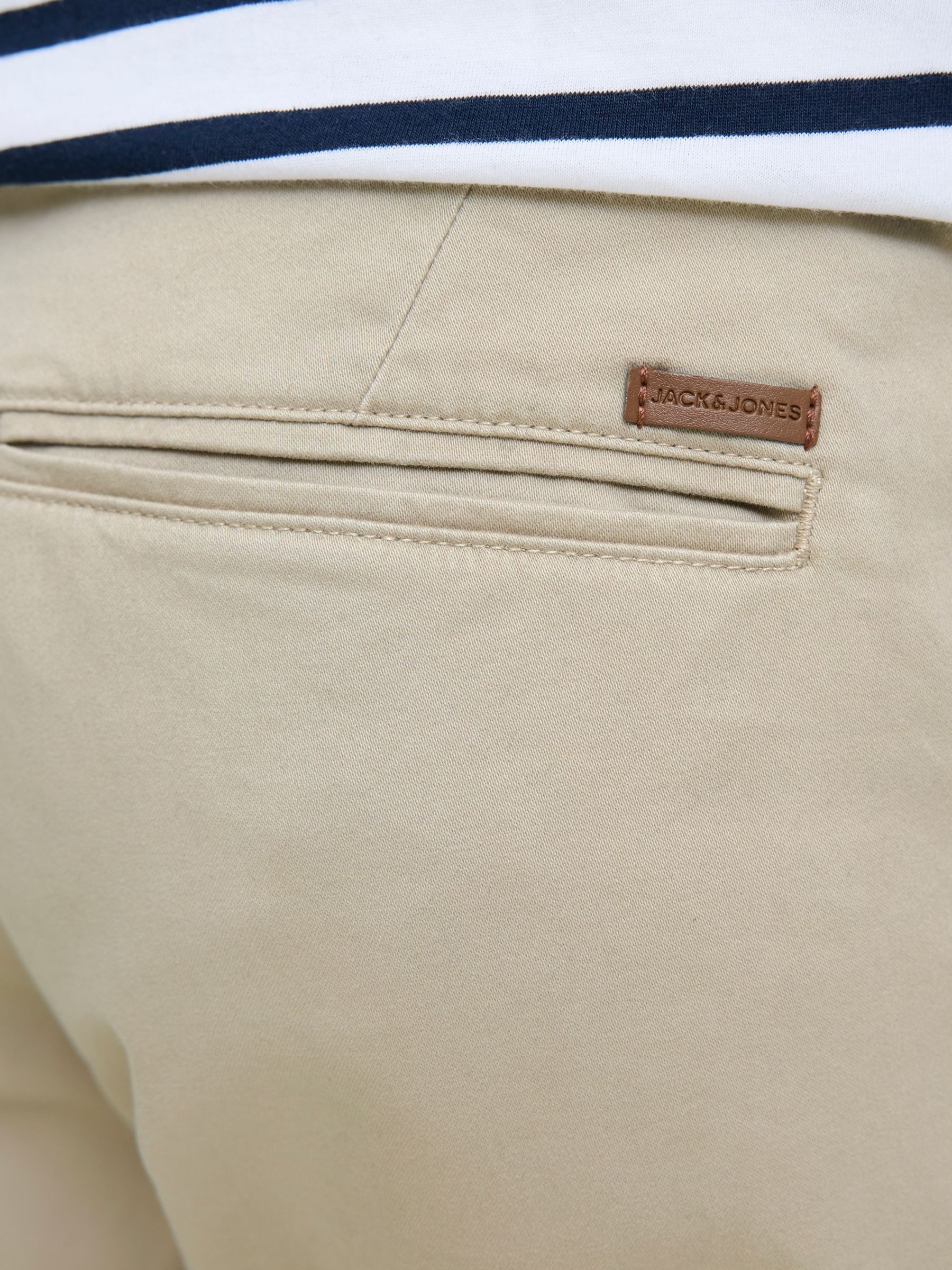 Jack & Jones Chinoshorts JPSTBOWIE JJSHORTS S mit Aufschlag