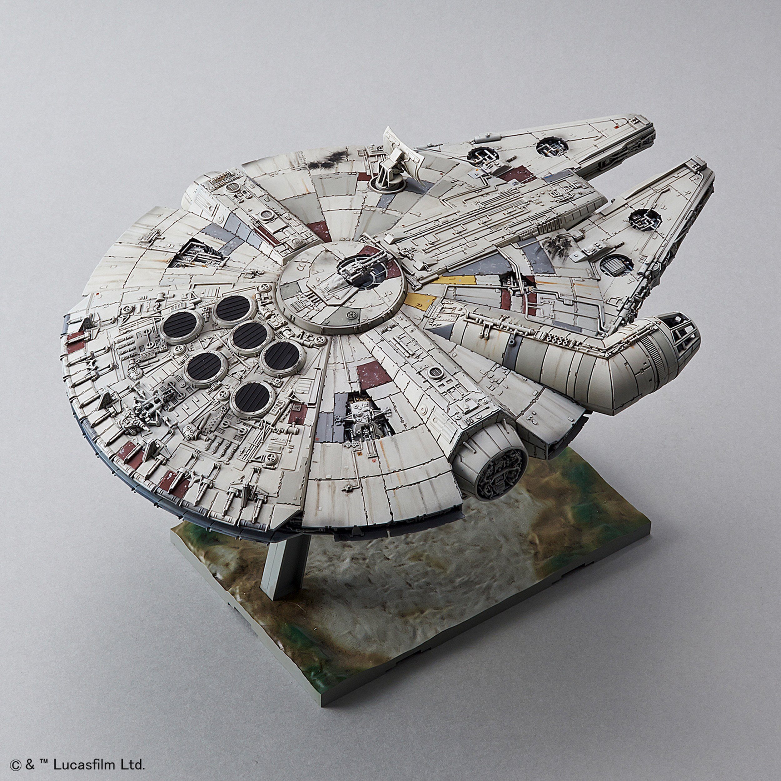 Bandai Modellbausatz Star Wars - Millennium Falcon, Maßstab 1:144