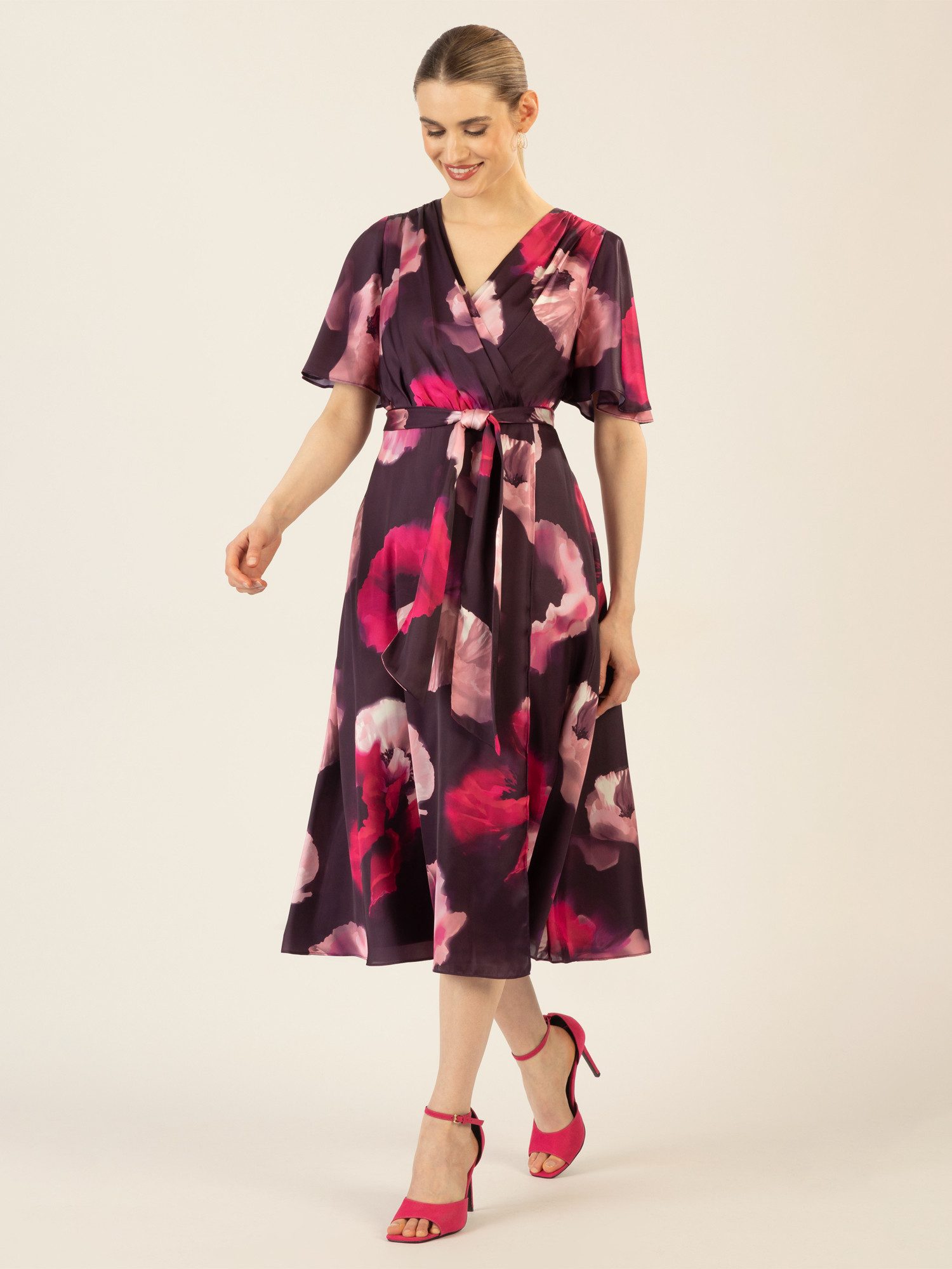 Apart Midikleid aus mattschimmerndem Satin mit günstig online kaufen