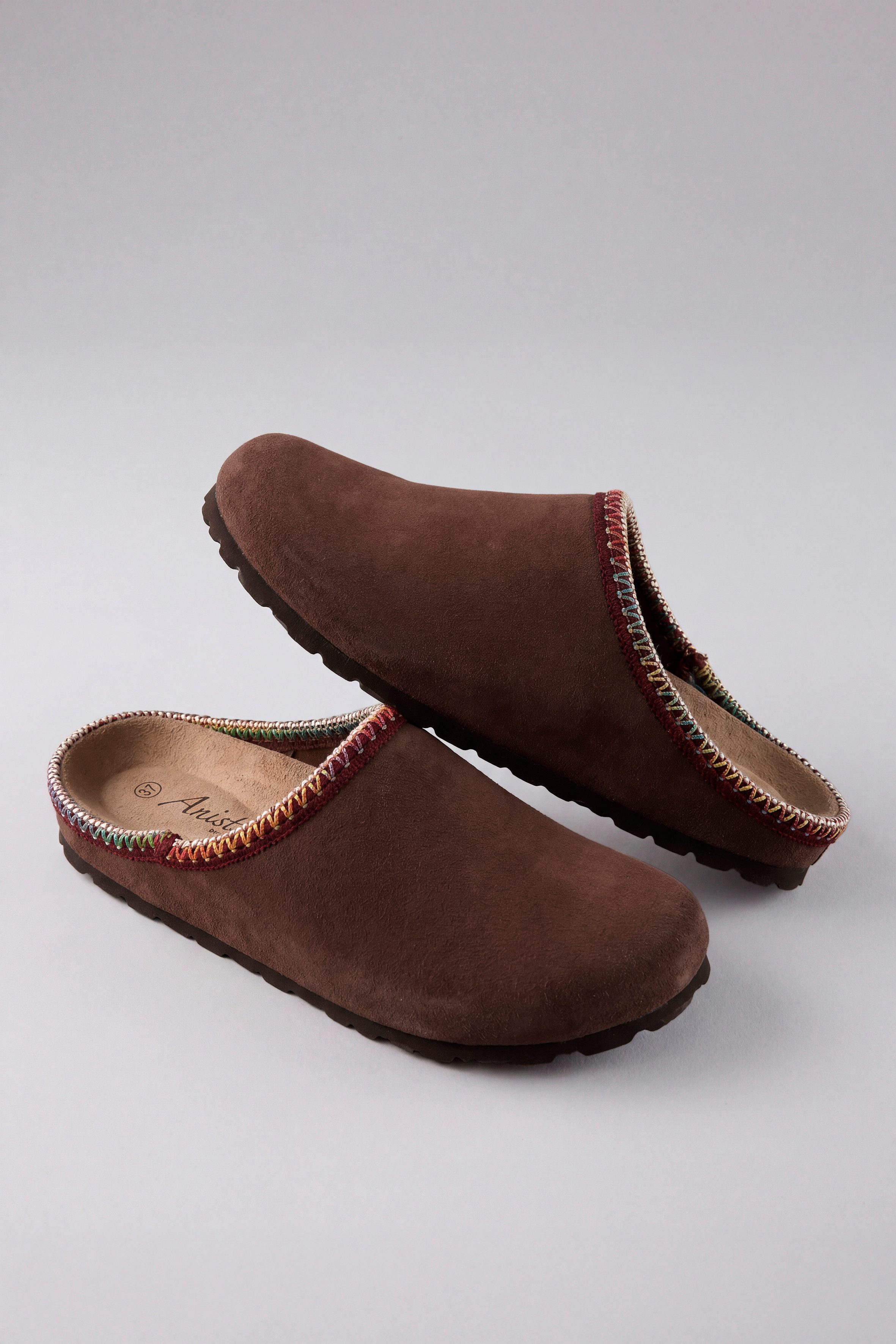Aniston SHOES Clog Schlupfschuh, Hausschuh mit farbenfroher Ziernaht - NEUE KOLLEKTION