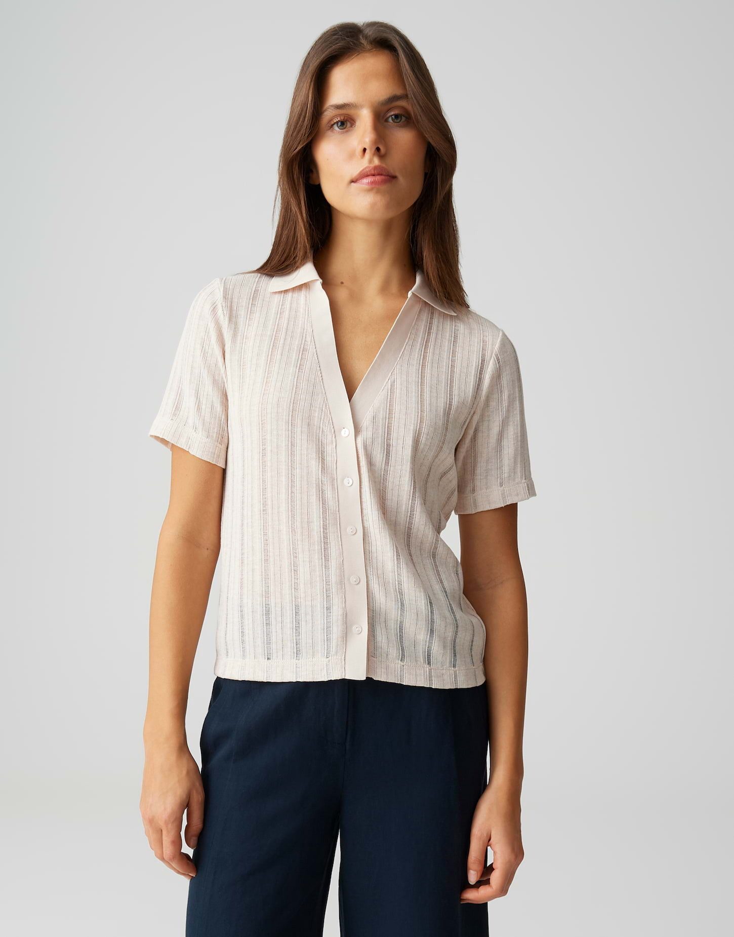 OPUS Kurzarmshirt Sugaha aus Jersey mit Lochstrukur leichte Transparenz, leichter Stoff, Casual