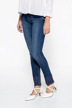 ATT Jeans Slim-fit-Jeans Chloe mit floralen Lockstickereien am Saum