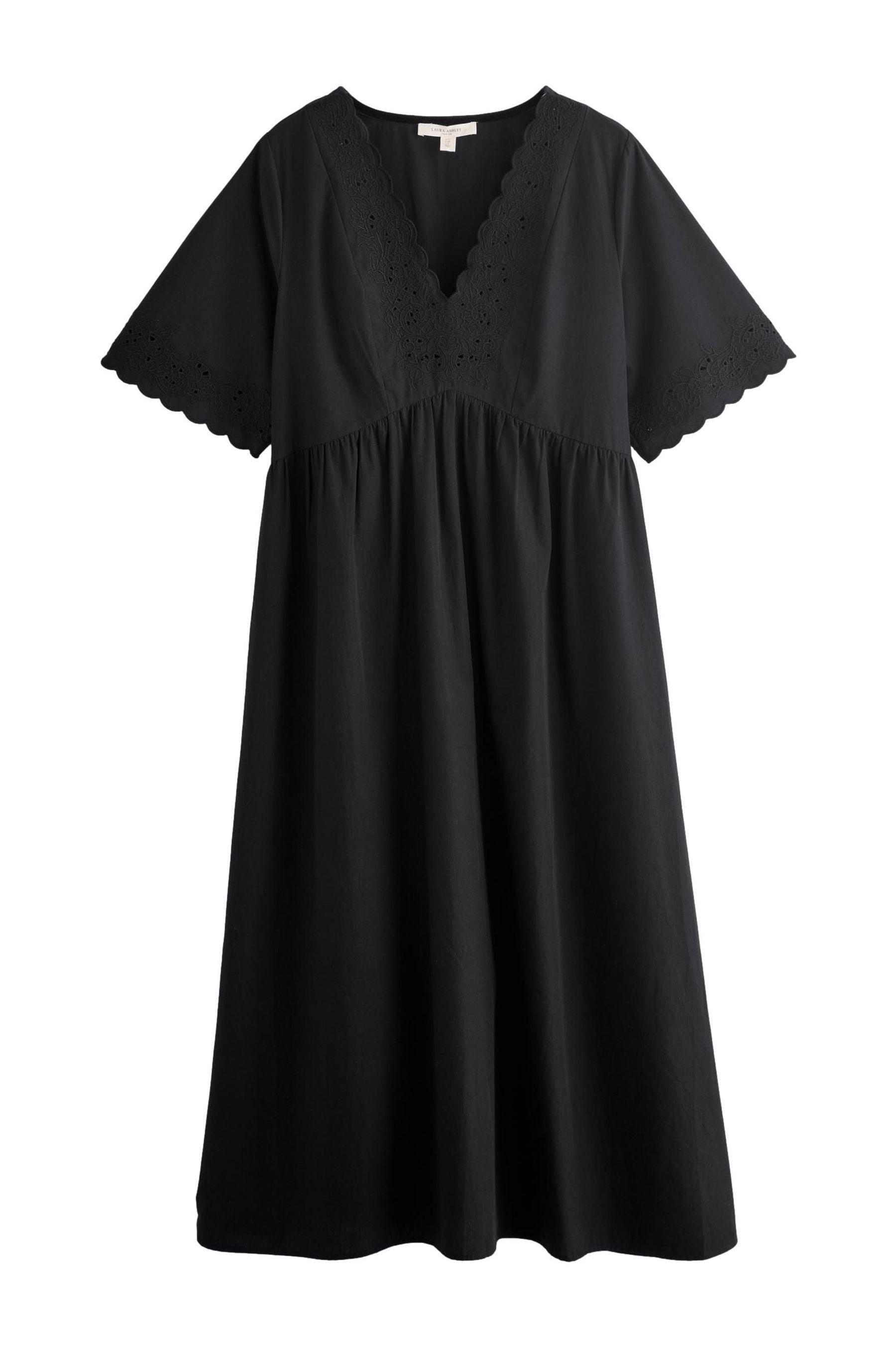 LAURA ASHLEY Midikleid Laura Ashley Midikleid mit Lochstickerei (1-tlg)