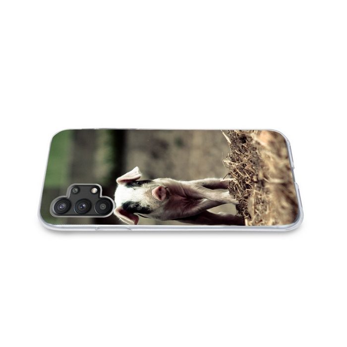 MuchoWow Handyhülle Schwein - Stall - Baby Handyhülle Samsung Galaxy A32 5G Smartphone-Bumper Print Handy UK9850