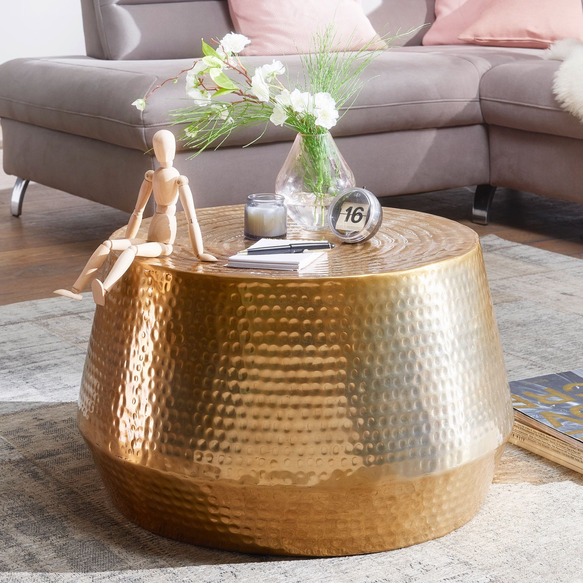 Wohnling Couchtisch WL5.495 Ø 60 cm Beistelltisch Gold Sofatisch Wohnzimmertisch Rund (60x36x60 cm Aluminium Hammerschlag Gold Rund), Kleiner Wohnzimmertisch, Sofatisch Orientalisch