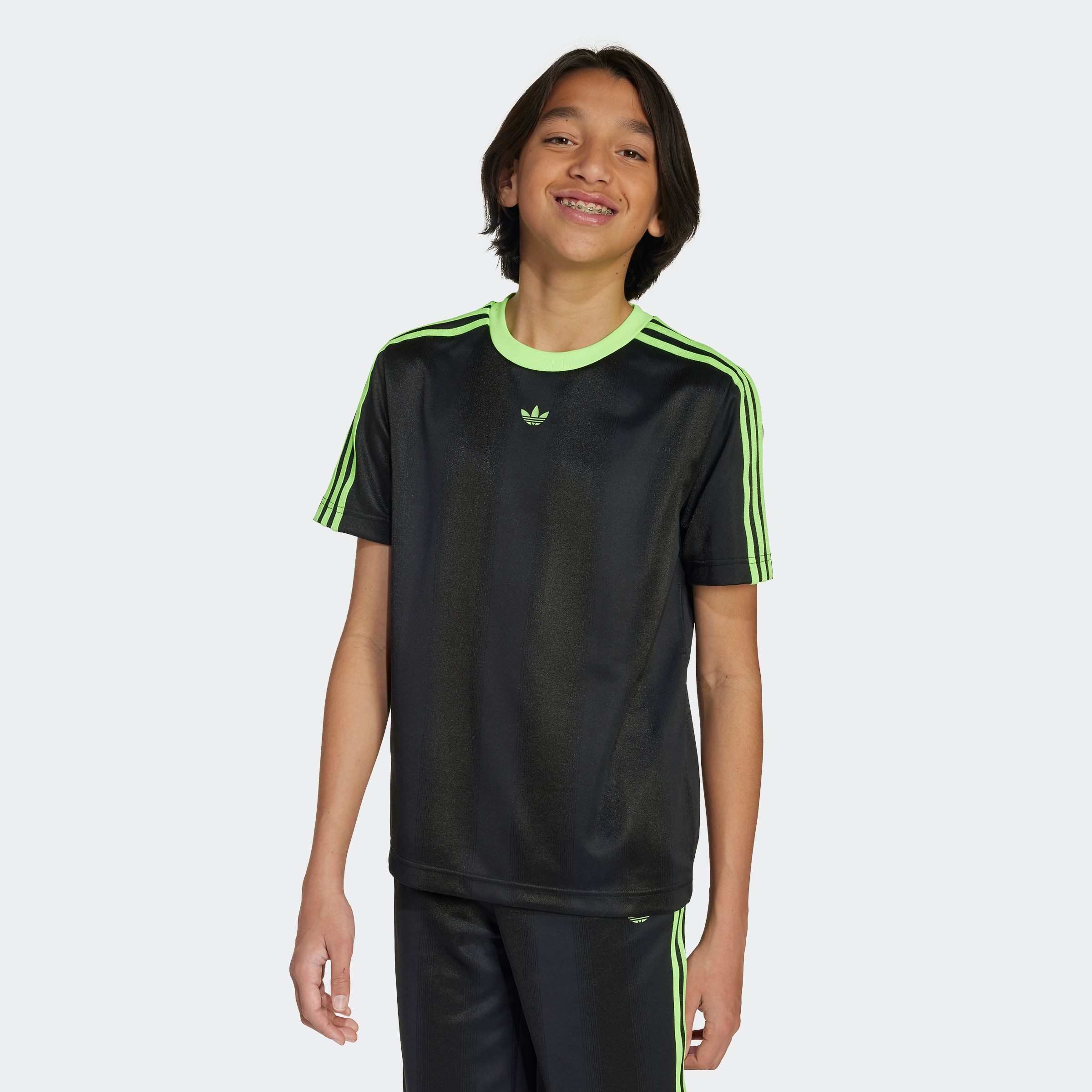 adidas Originals T-Shirt JACQUARD KIDS sportlicher Stil, lockere Passform, für Kinder und Teens