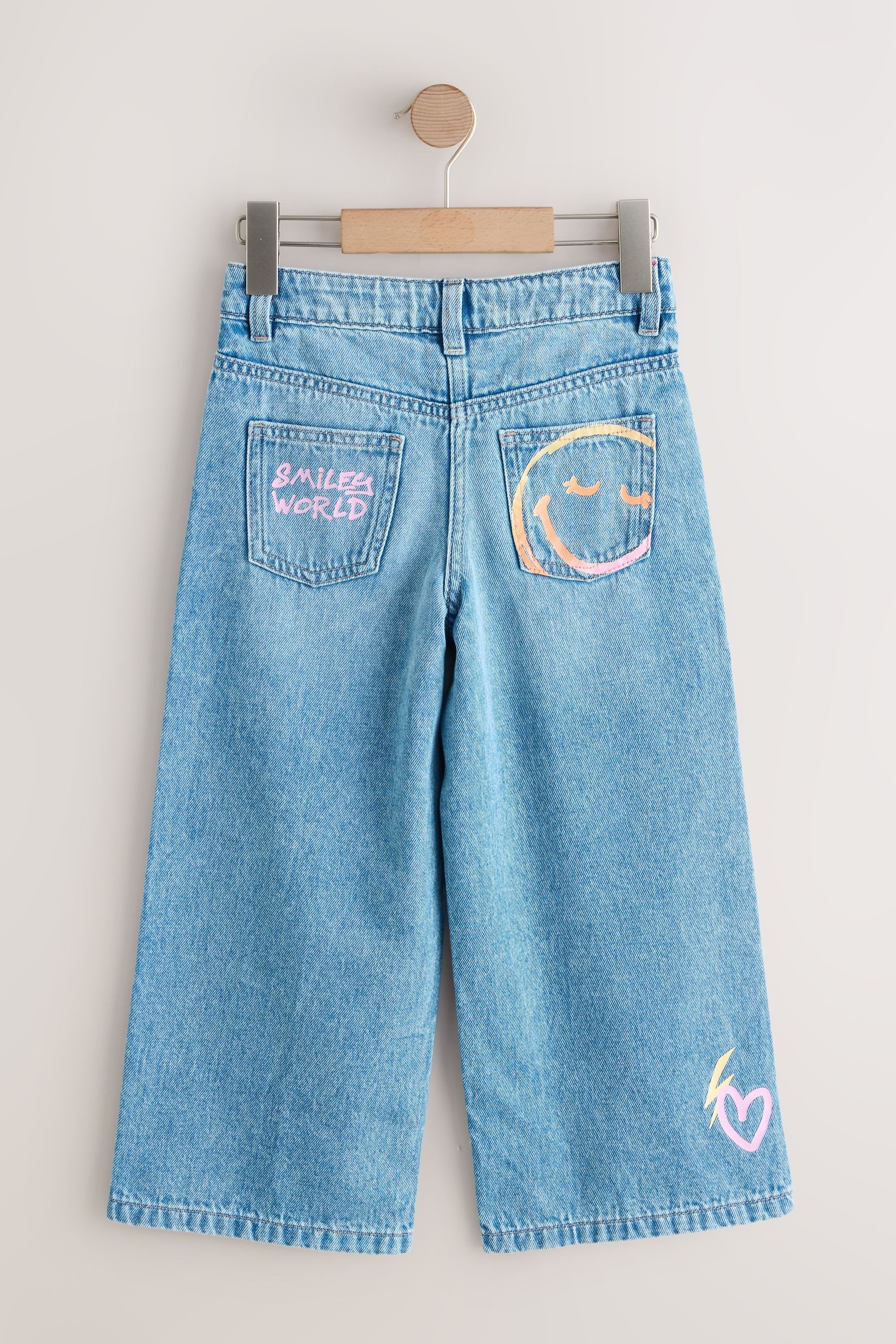 Next Weite Jeans SmileyWorld® Jeans mit weitem Bein und Print (1-tlg)
