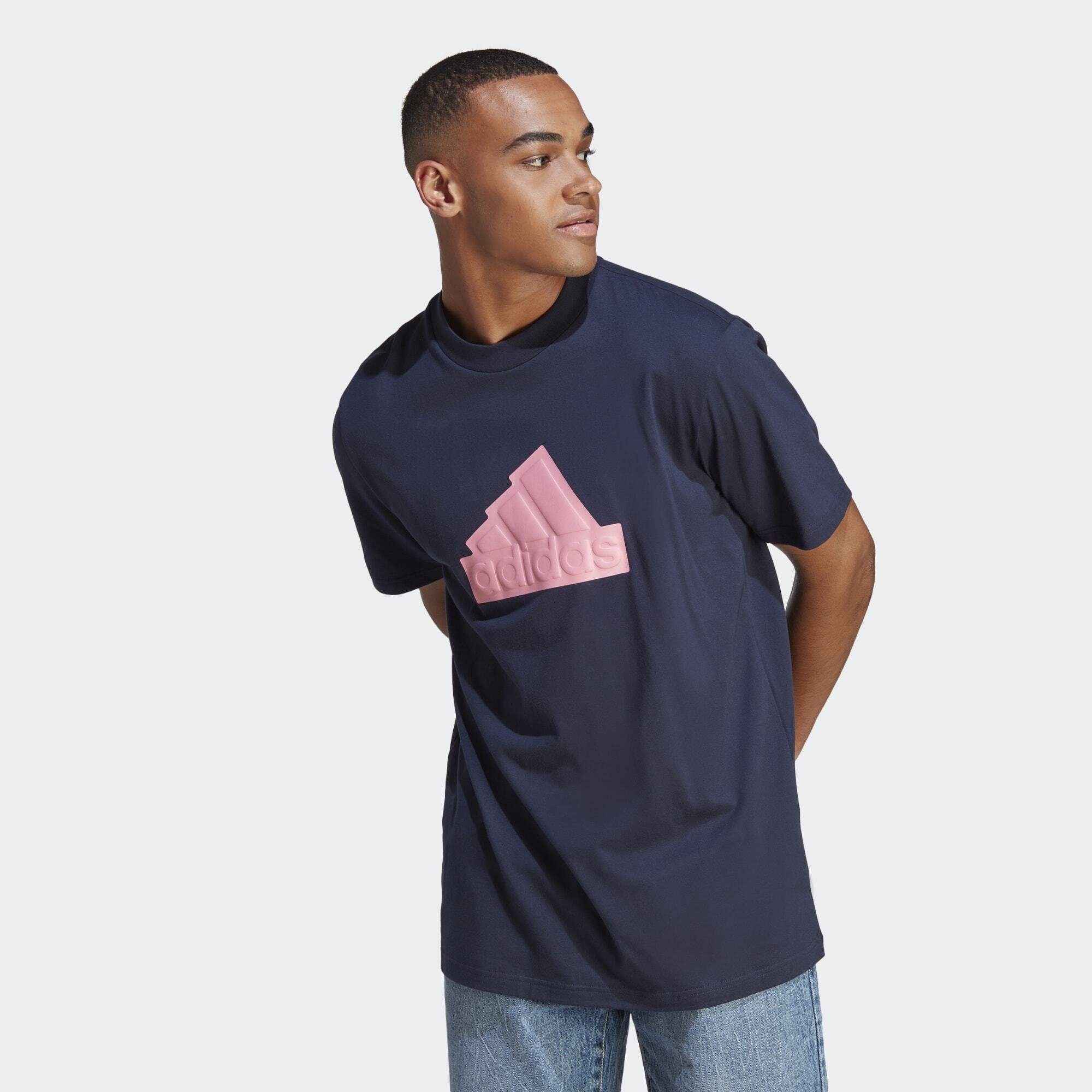 BADGE adidas ICONS SPORT OF FUTURE Ink Legend Sportswear T-SHIRT T-Shirt