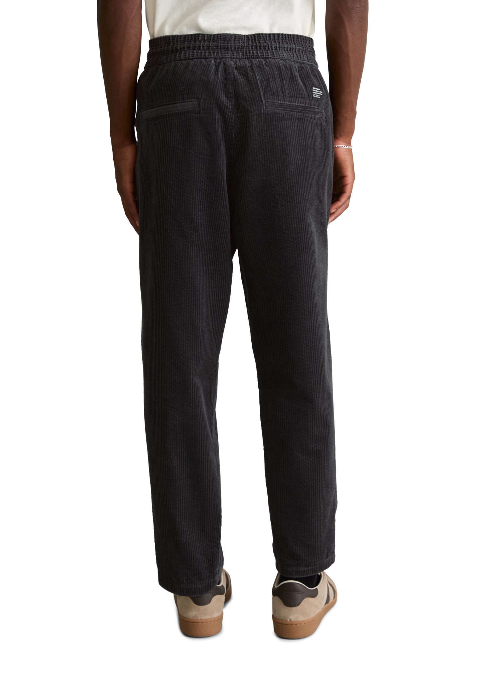 Marc O'Polo DENIM Cordhose Model Viggo relaxed cropped aus reine Bio-Baumwolle – Bild 2 von 5