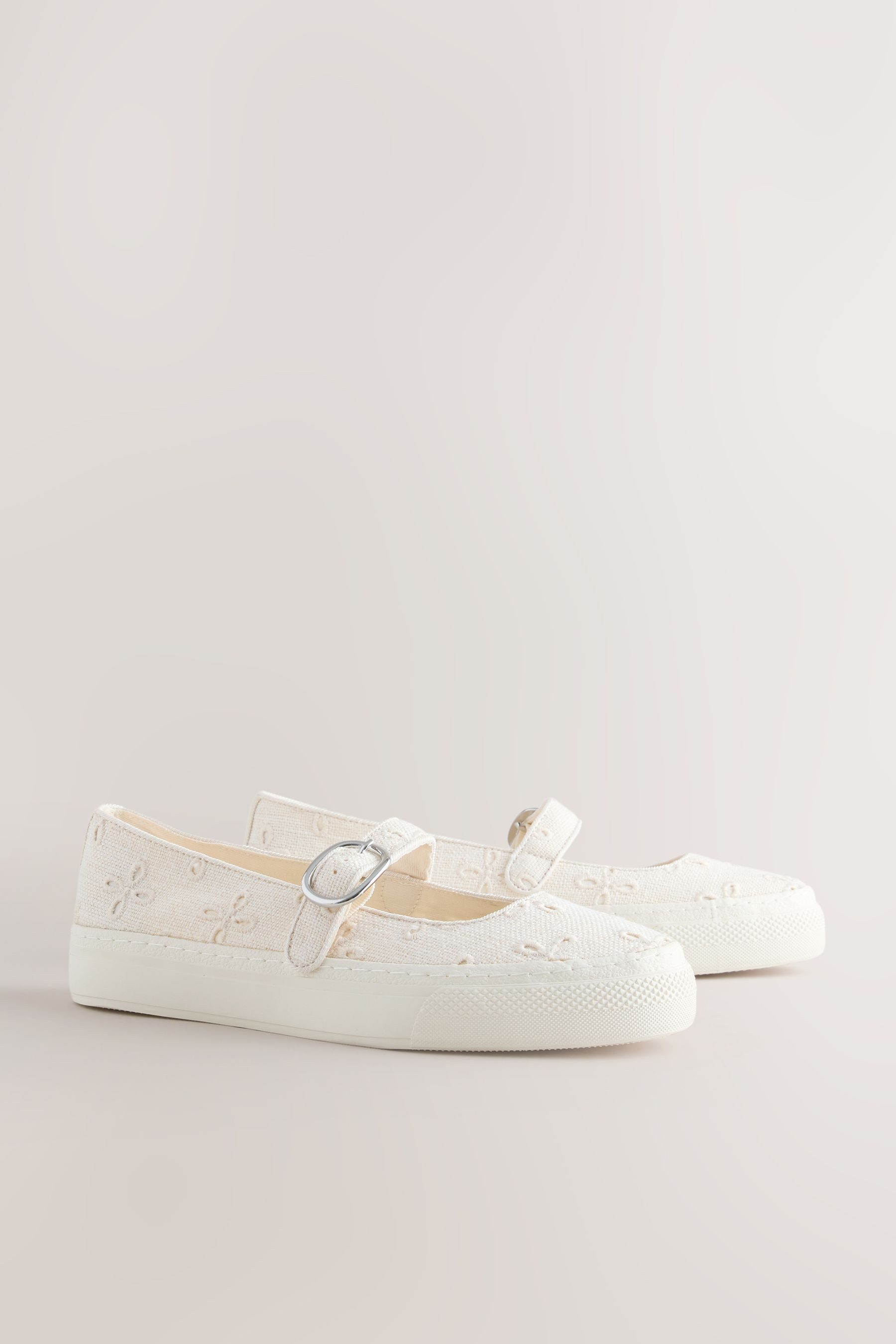 Next Forever Comfort® Mary-Janes aus Canvas Mary-Jane-Schuhe – Bild 3 von 5