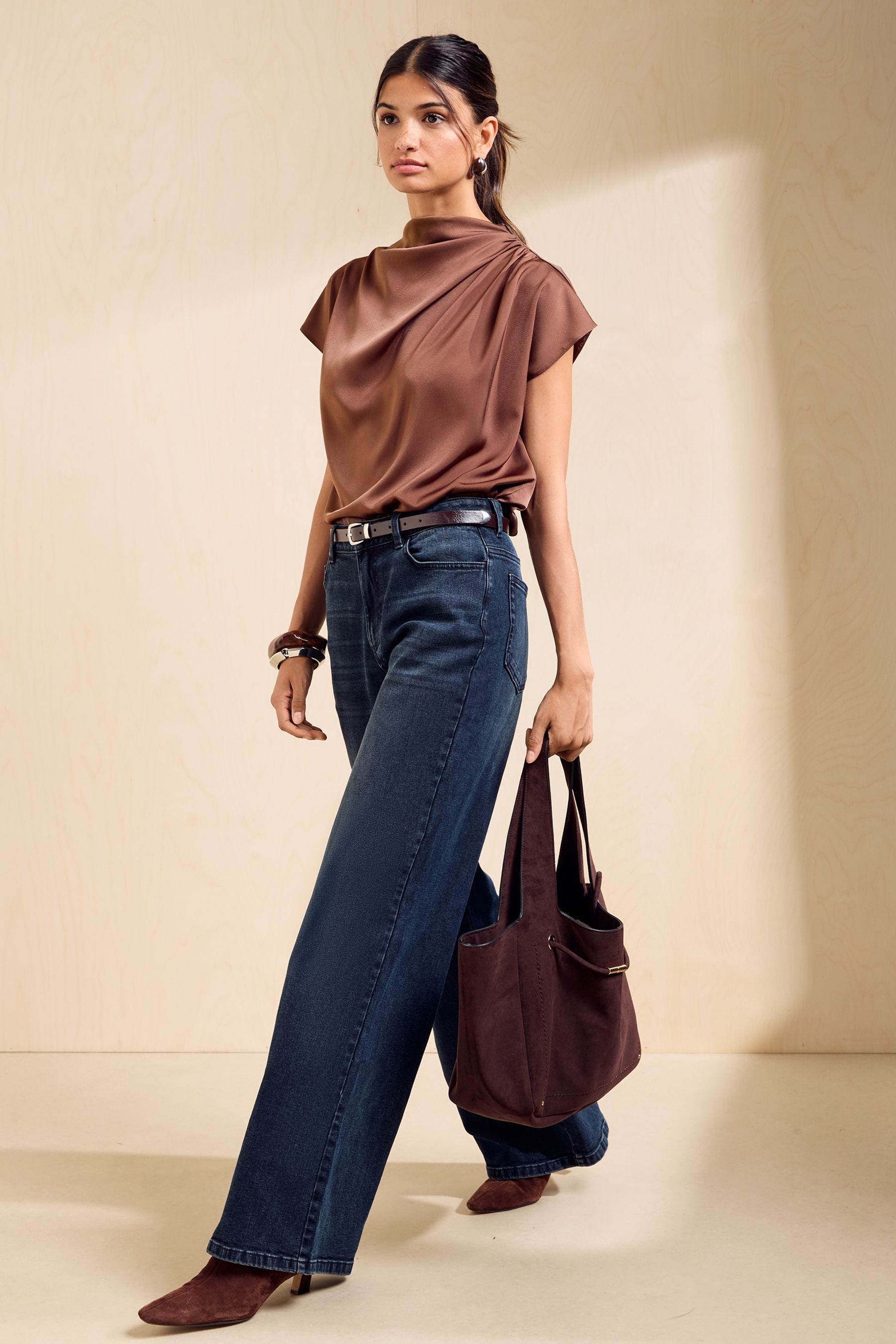 Friends Like These Satinbluse Friends Like These Satin-Bluse mit Drapierung (1-tlg) – Bild 5 von 5