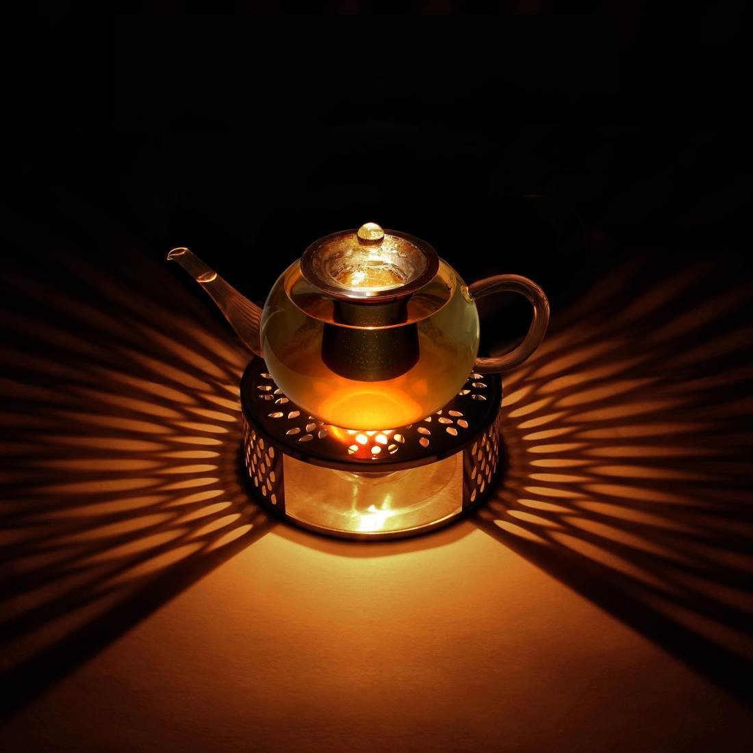 Creano Teekanne Creano aus + 3-teilige, Glas Stövchen aus (Set) Teekanne Edelstahl, ein 0,8l