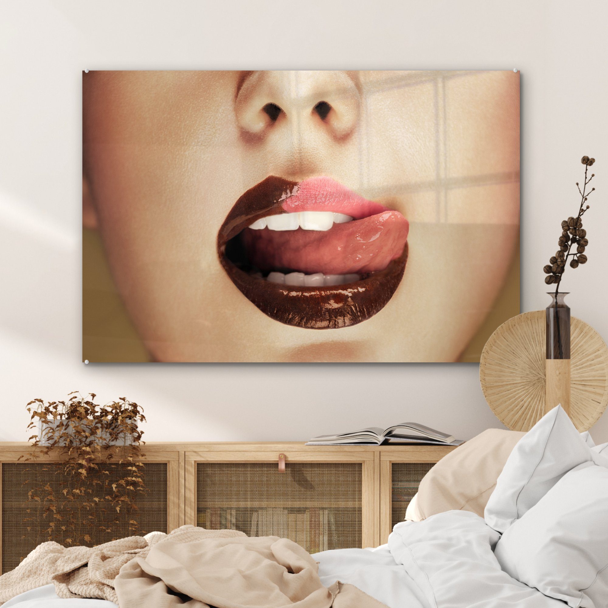 Schlafzimmer Acrylglasbilder Wohnzimmer - - St), Frau Acrylglasbild MuchoWow (1 Porträt, Schokolade Lippen & -