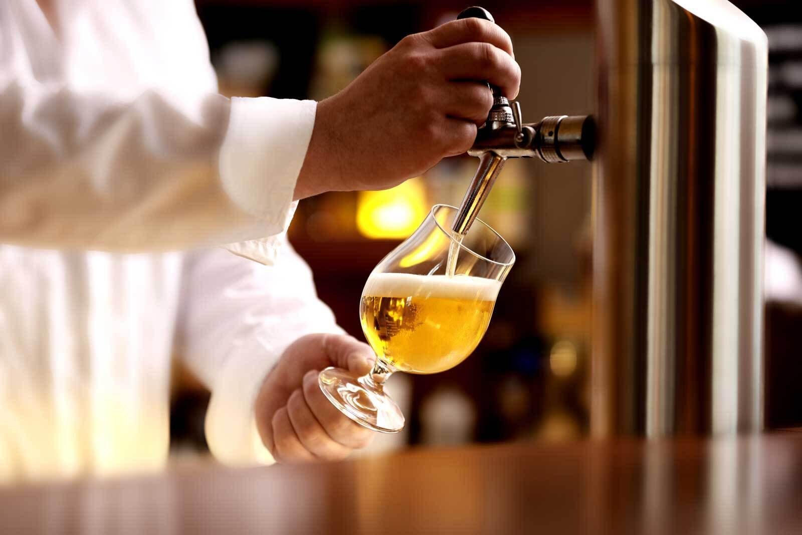 Stölzle Bierglas Berlin Biergläser 330 ml 6er Set, 6-tlg., Glas