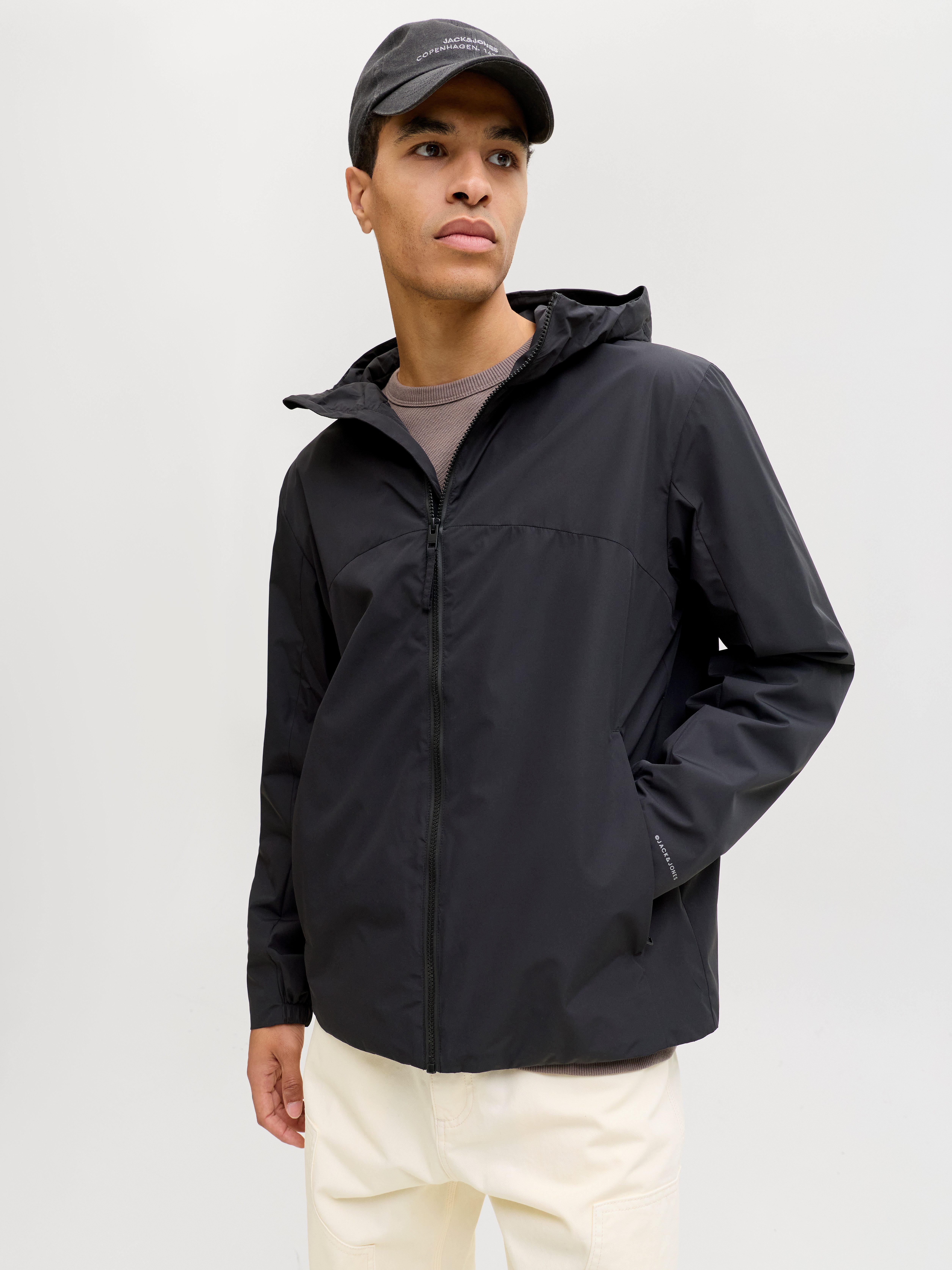 Jack & Jones Kurzjacke JJESOHO LIGHT JACKET SN mit Kapuze