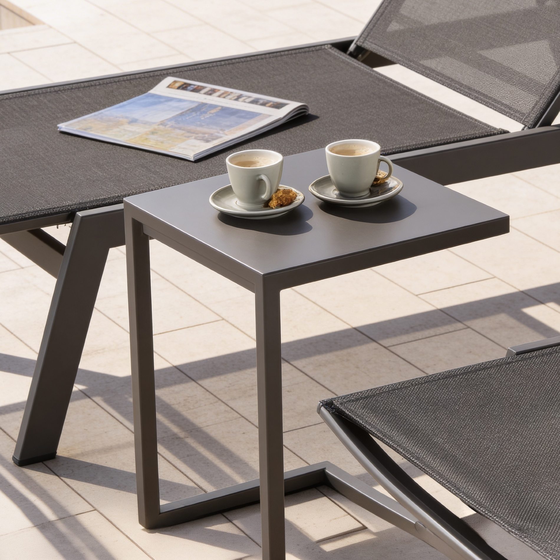 Liadomo Gartentisch Lido, praktische C-Form, komplett aus Aluminium