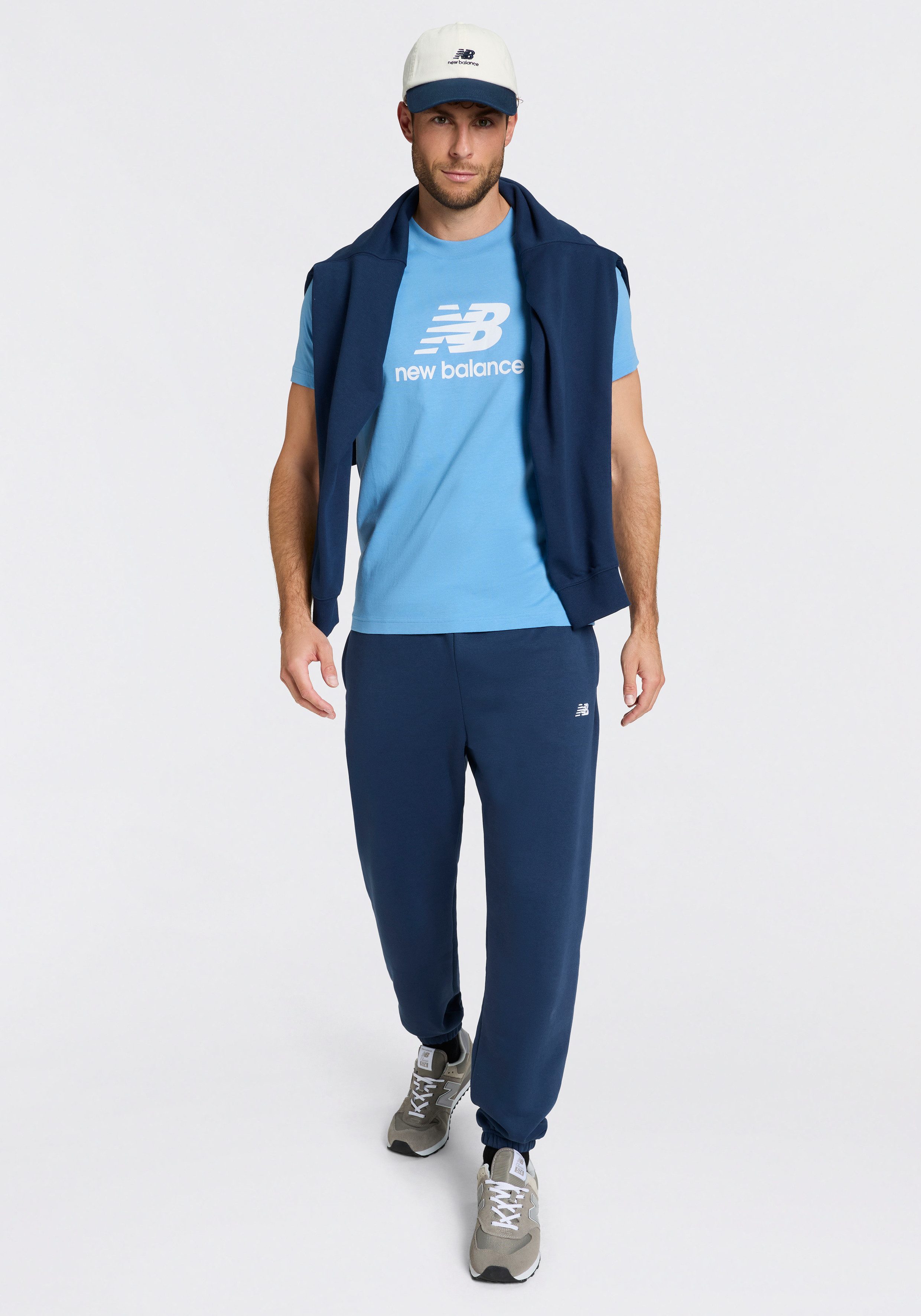 Zum Outfit 11