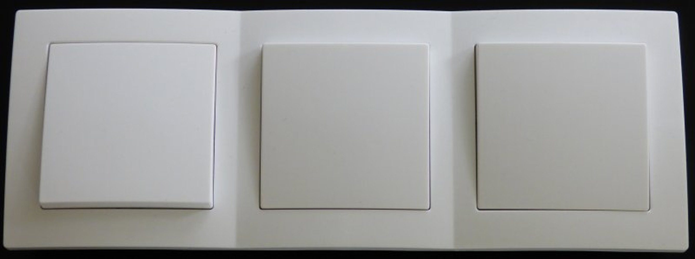 Schalter 7777 Levina Kunststoff 3 x Wechselschalter weiß 250 Volt 10 Ampere