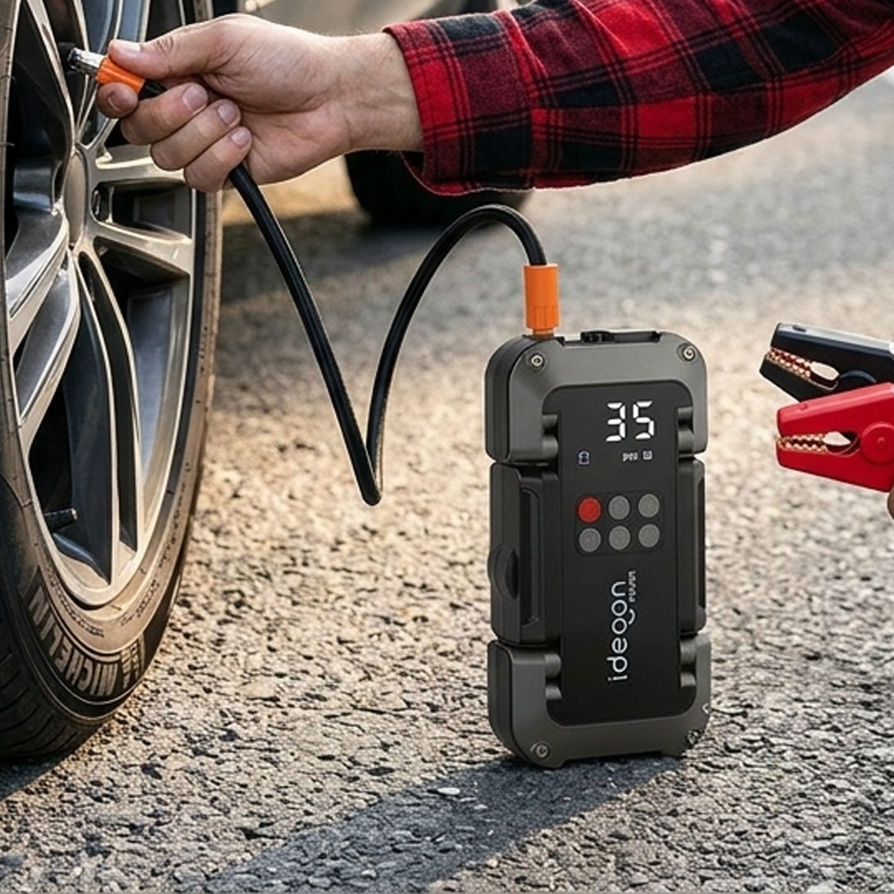 shop'n smile ideoon 2in1 Kfz-Starthilfe mit Kompressor 18.000 mAh, 3750A & 150 PSI LCD Starthilfegerät (Lade-Eingangsspannung (USB-C Input): 5 V DC (bei max. 3 A / 18 W) V), Multifunktions-Jump-Starter Benziner & Diesel 10L, USB-Powerbank, LED