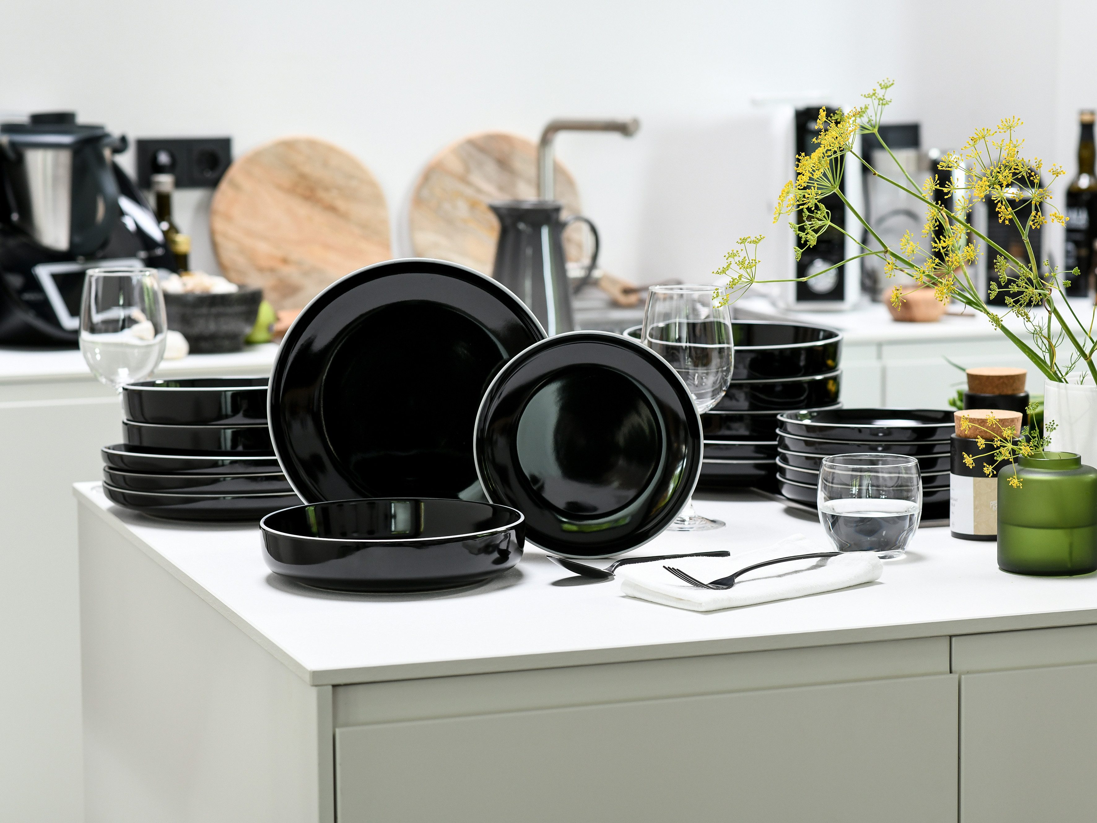 CreaTable Teller-Set Nordic Gourmet, Teller Set 18-tlg. (18-tlg), 6 Personen, Steinzeug, Minimalistisches Design, Glänzende Glasur, Nordische Ästhetik