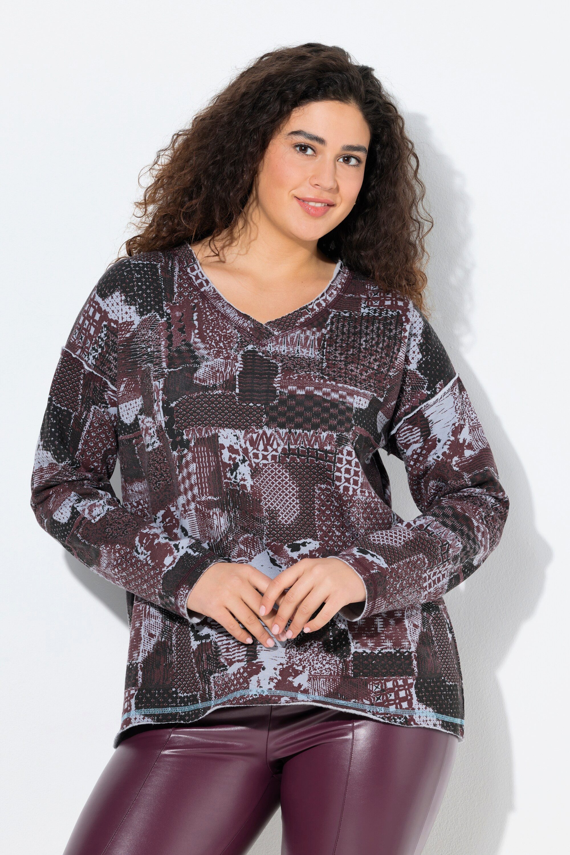 Sweatshirt Sweatshirt Patchdruck V-Ausschnitt Langarm