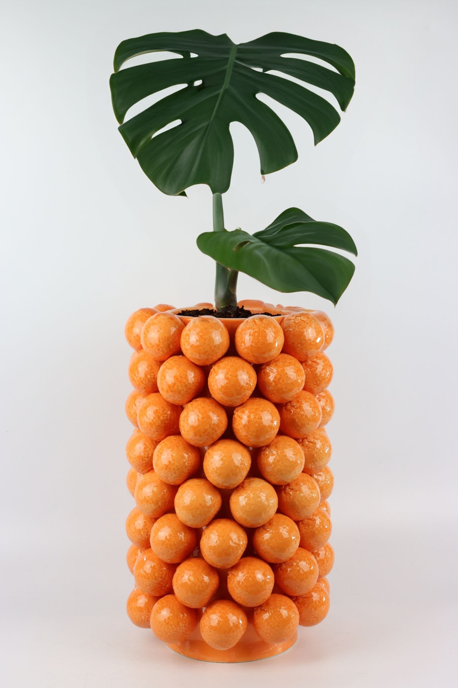 FURNARO Dekovase (1 St), Große Keramikvase in leuchtendem Orange mit strukturiertem Finish