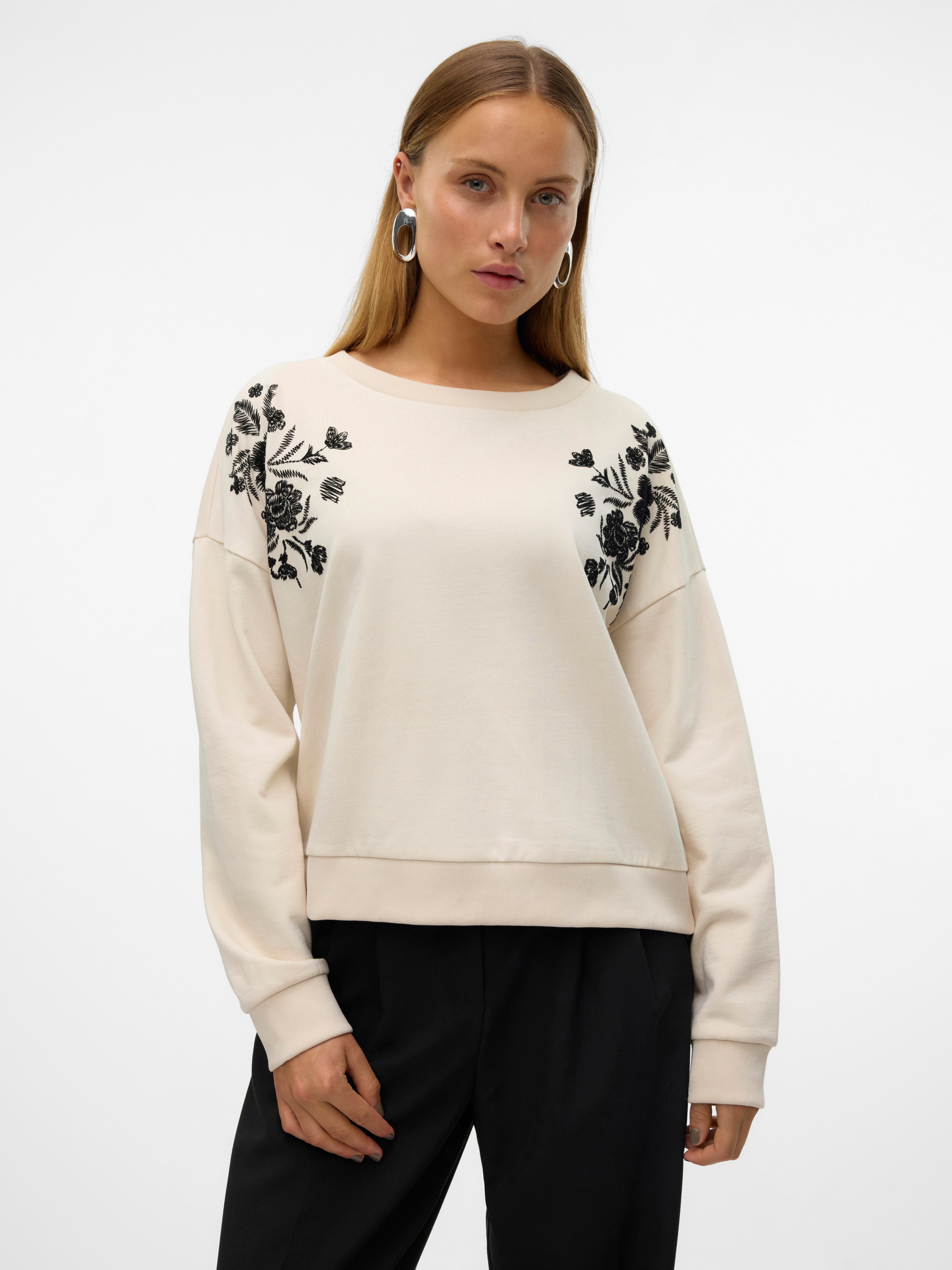 Vero Moda Sweater VMHELEN TRINA LS SWEAT BOX JRS GA mit Blumenprint