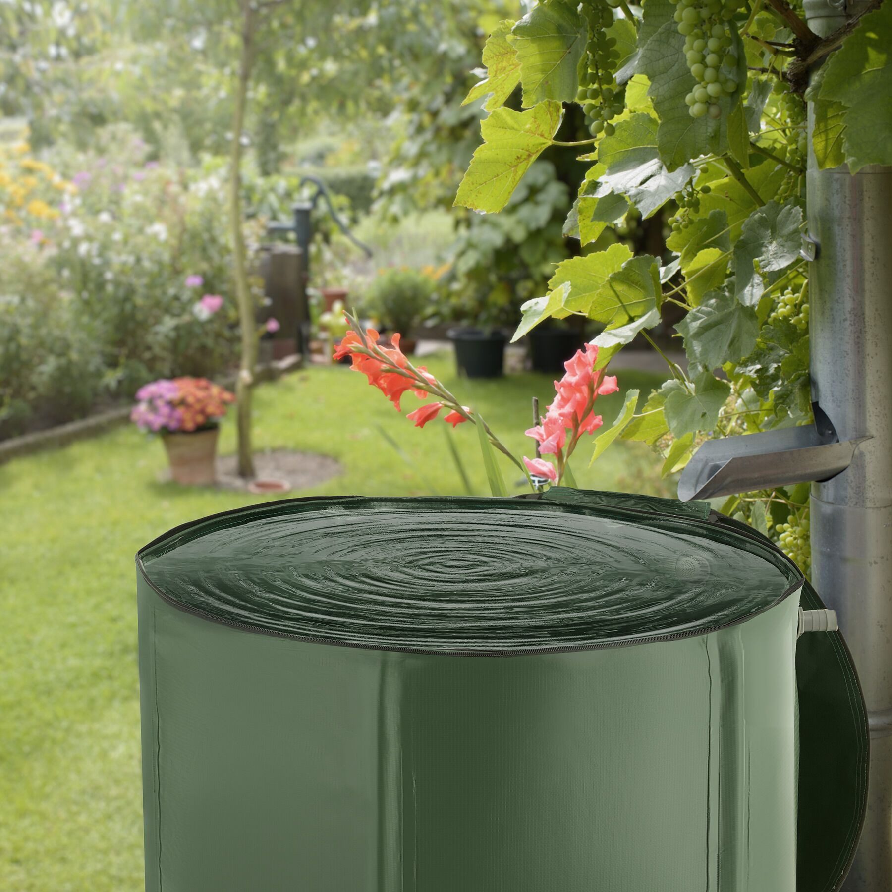 tectake Regentonne Faltbare Wassertonne mit abnehmbarer Oberseite und Überlaufschutz, 200 l, (Regenwassertank, in grün), wetterbeständig, mit Wasserhahn und praktischem Wassereinlassgitter