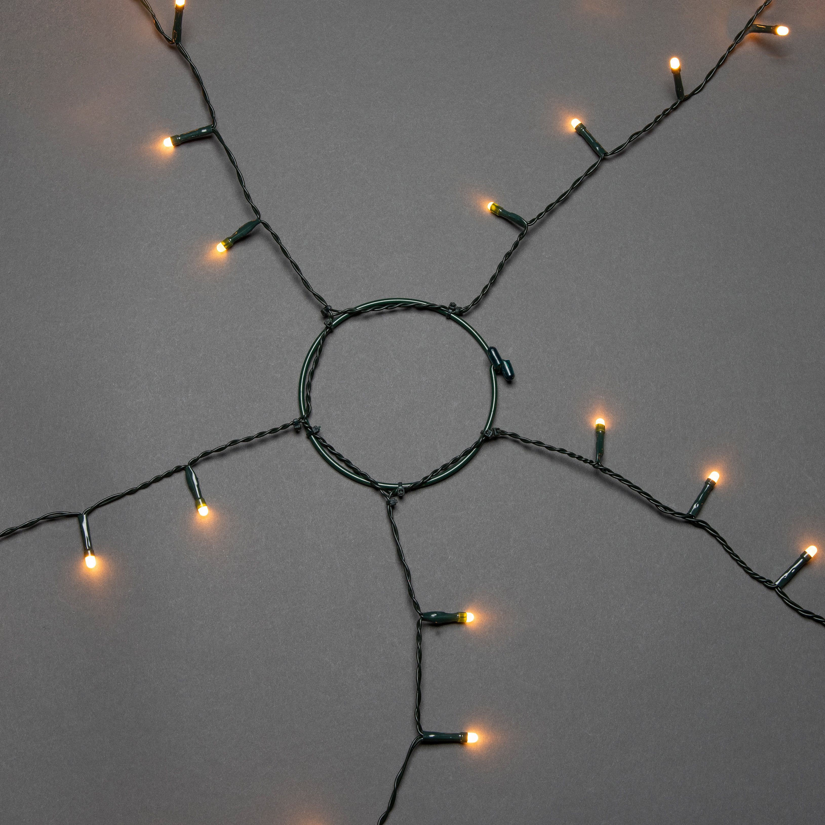 KONSTSMIDE LED-Baummantel Weihnachtsdeko, Christbaumschmuck, 40 Stränge LED mit Dioden, 5 Ring gefrostet 200-flammig, Ø à Lichterkette 8