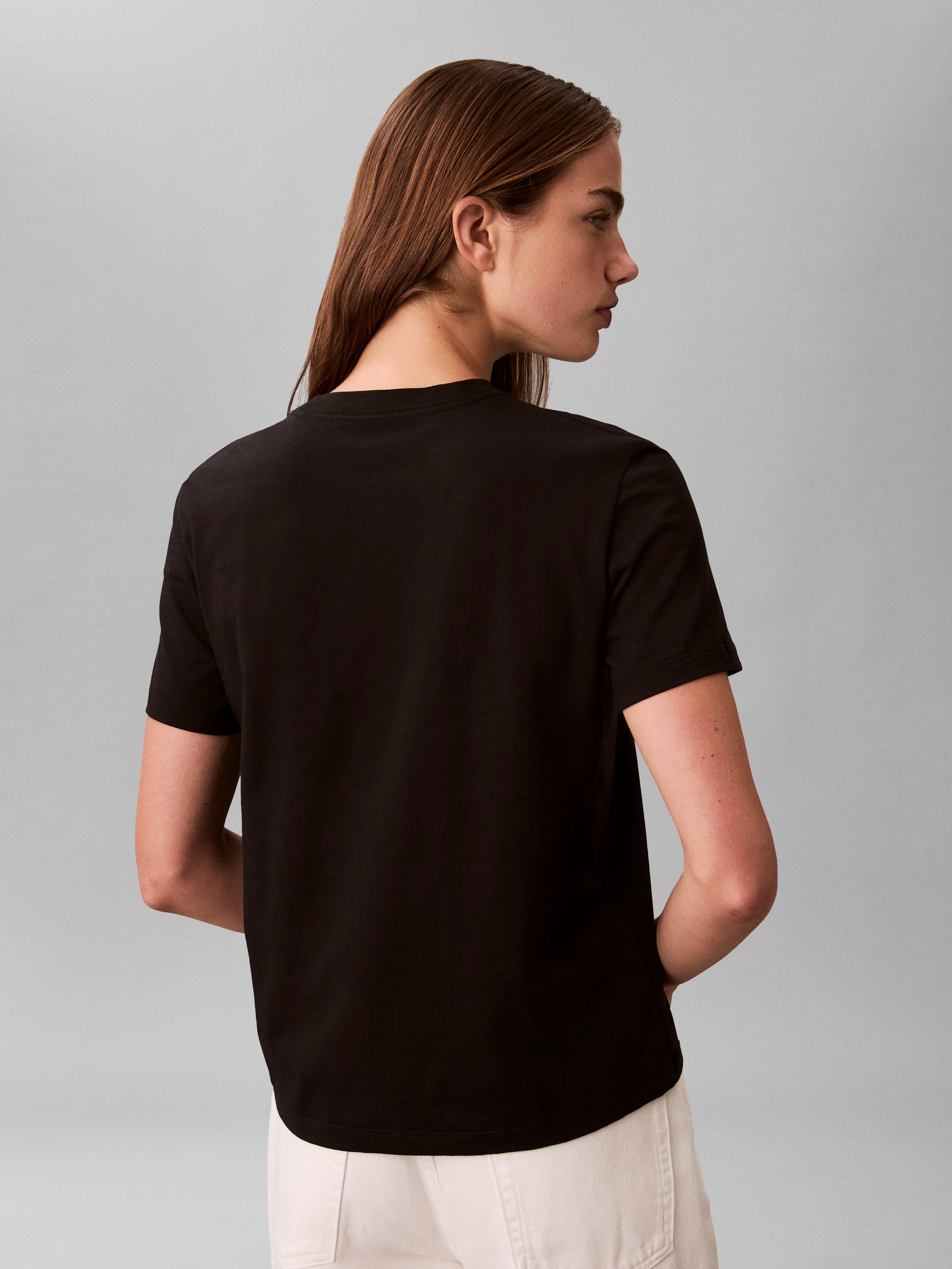 Calvin Klein Jeans T-Shirt Regular Fit, glänzender Logodruck, Rundhalsausschnitt