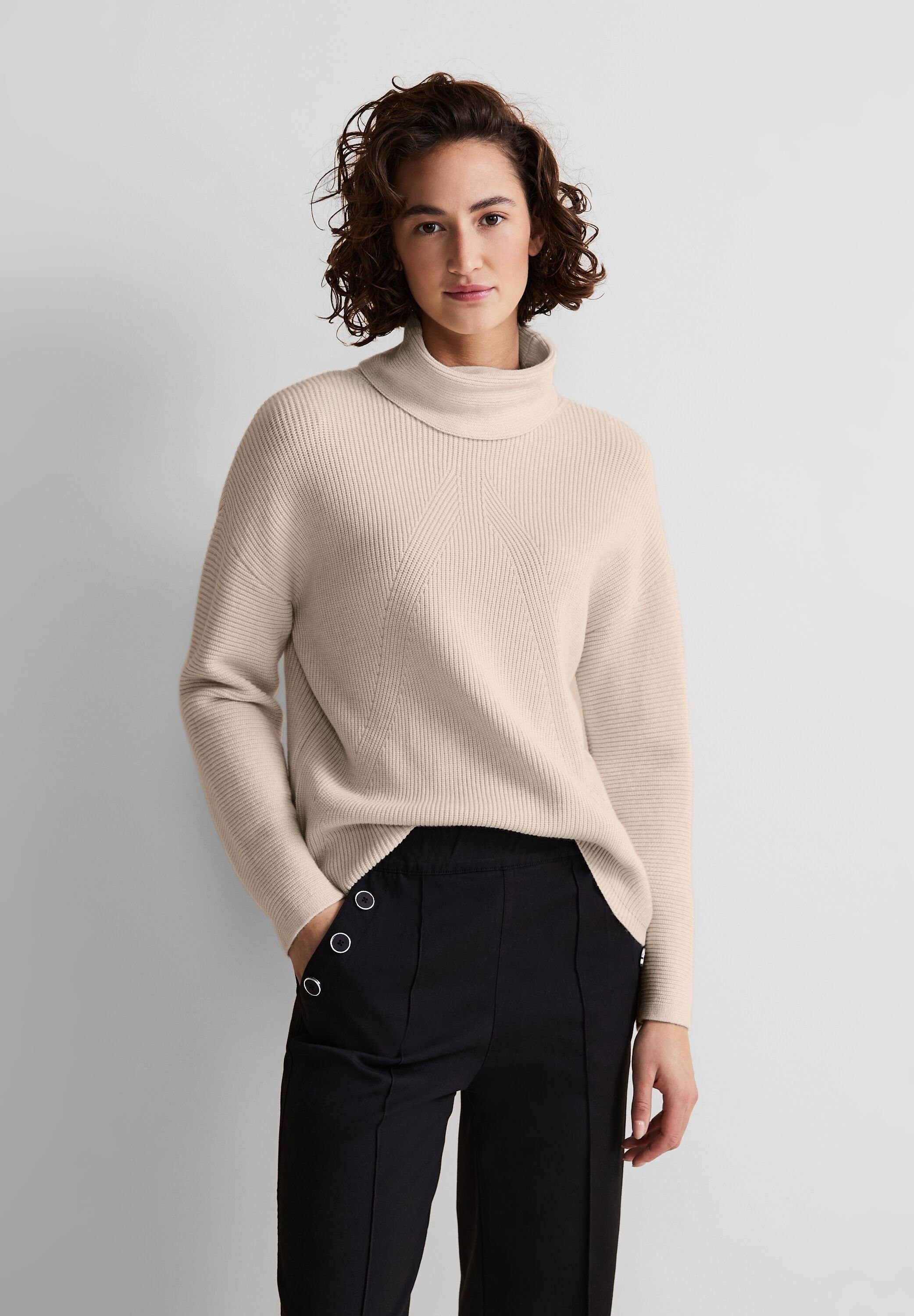 Rollkragenpullover