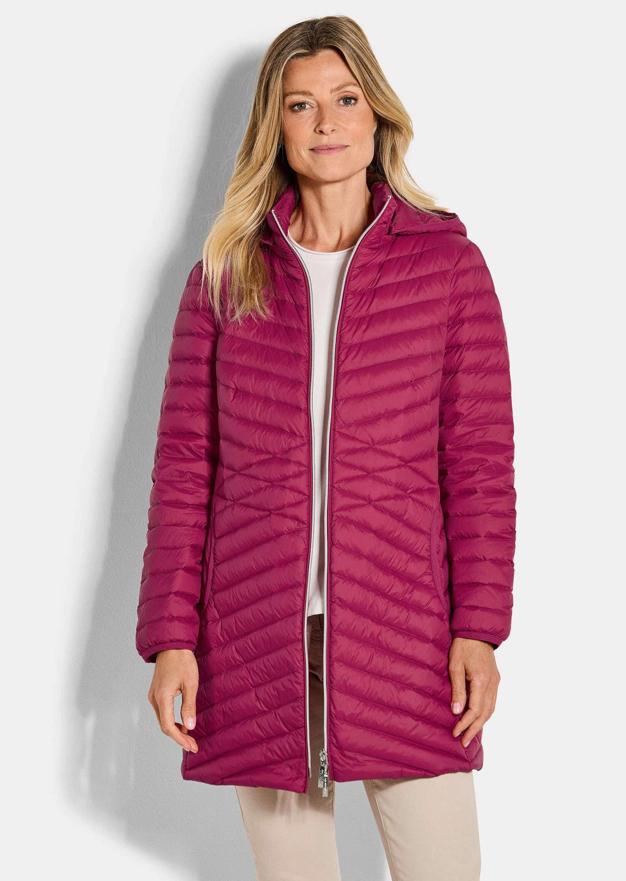 GOLDNER Winterjacke Gefütterter langer Mantel mit Kapuze Wintermantel in femininer Steppung mit Stehkragen und Taschen